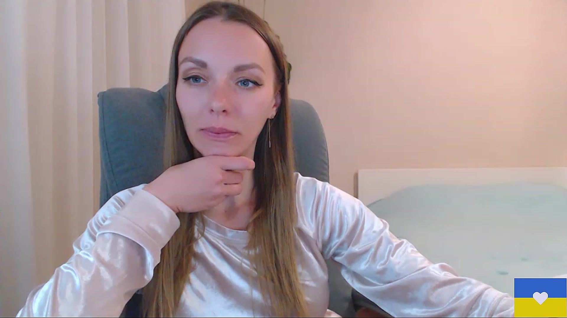 Gallery image thumbnail from Divine_Phenix's myfreecams stream on, 05/09/2023, 20:36 image 1 of 20