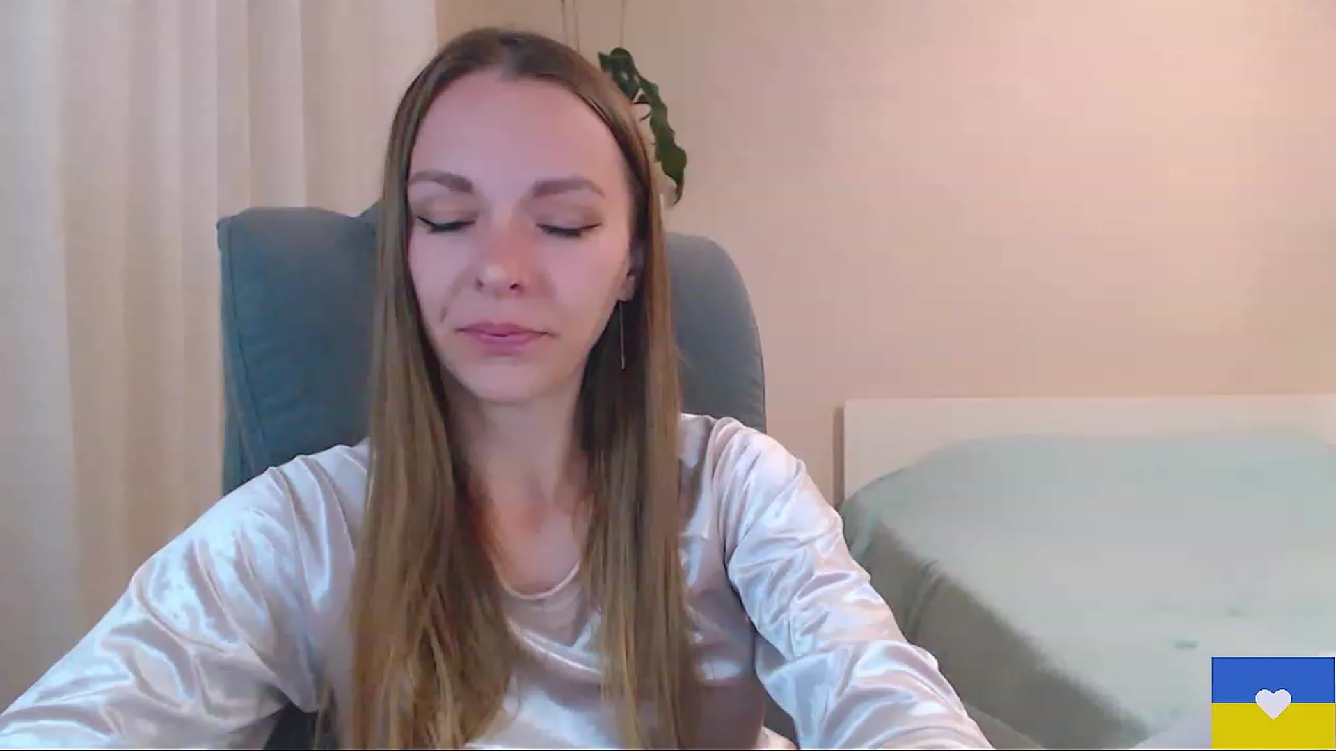 Gallery image thumbnail from Divine_Phenix's myfreecams stream on, 05/09/2023, 20:36 image 9 of 20