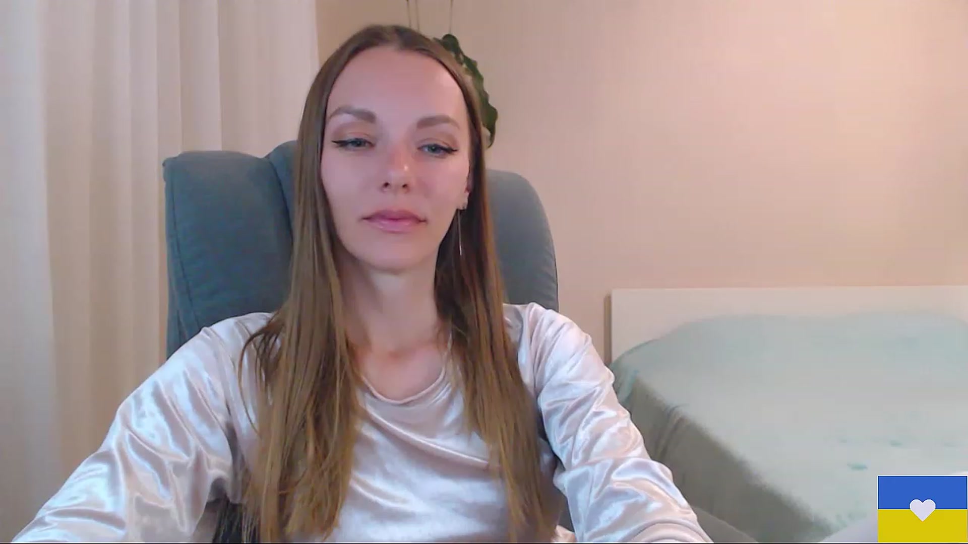 Gallery image thumbnail from Divine_Phenix's myfreecams stream on, 05/09/2023, 20:36 image 5 of 20