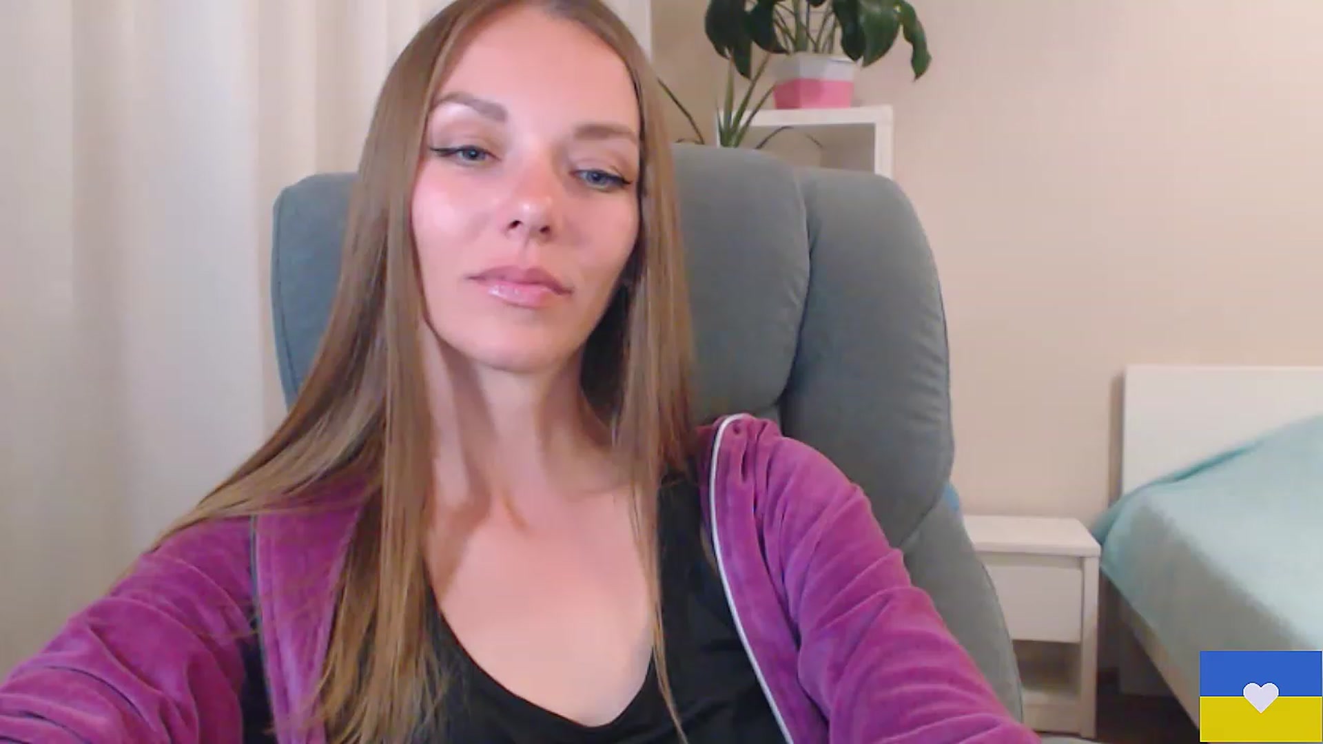 Gallery image thumbnail from Divine_Phenix's myfreecams stream on, 05/31/2023, 18:54 image 10 of 20