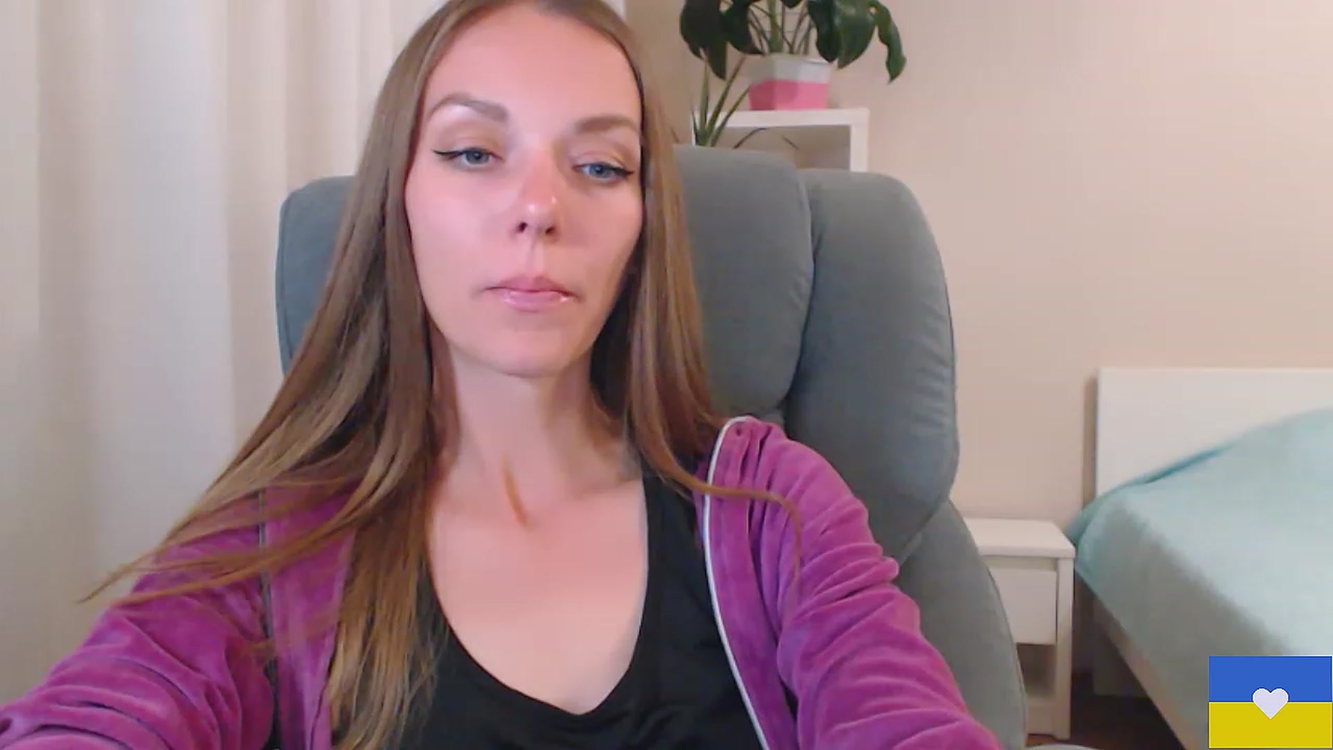 Gallery image thumbnail from Divine_Phenix's myfreecams stream on, 05/31/2023, 18:54 image 5 of 20