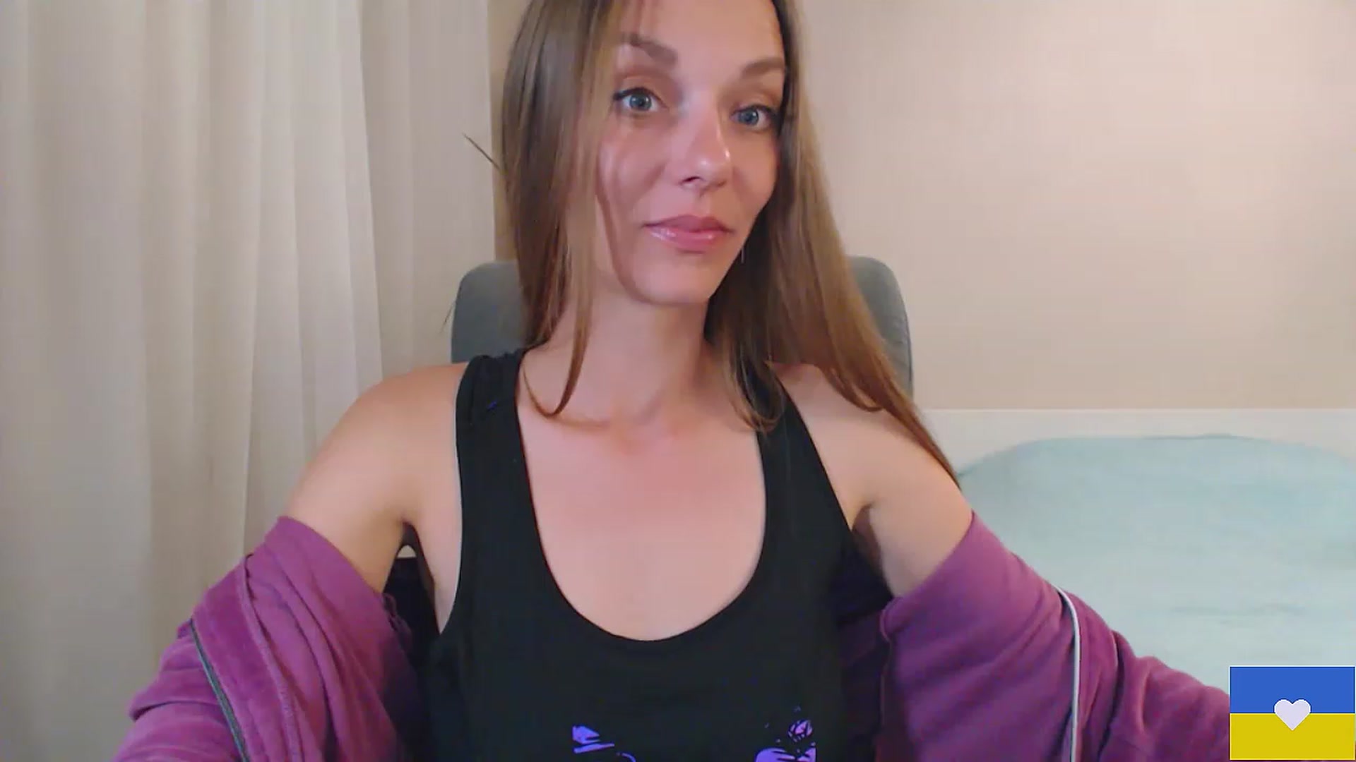 Gallery image thumbnail from Divine_Phenix's myfreecams stream on, 05/31/2023, 20:05 image 4 of 20