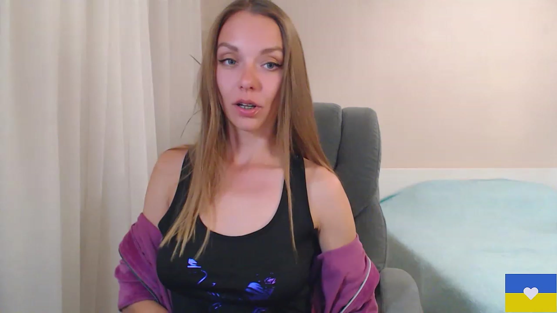 Gallery image thumbnail from Divine_Phenix's myfreecams stream on, 05/31/2023, 20:05 image 3 of 20
