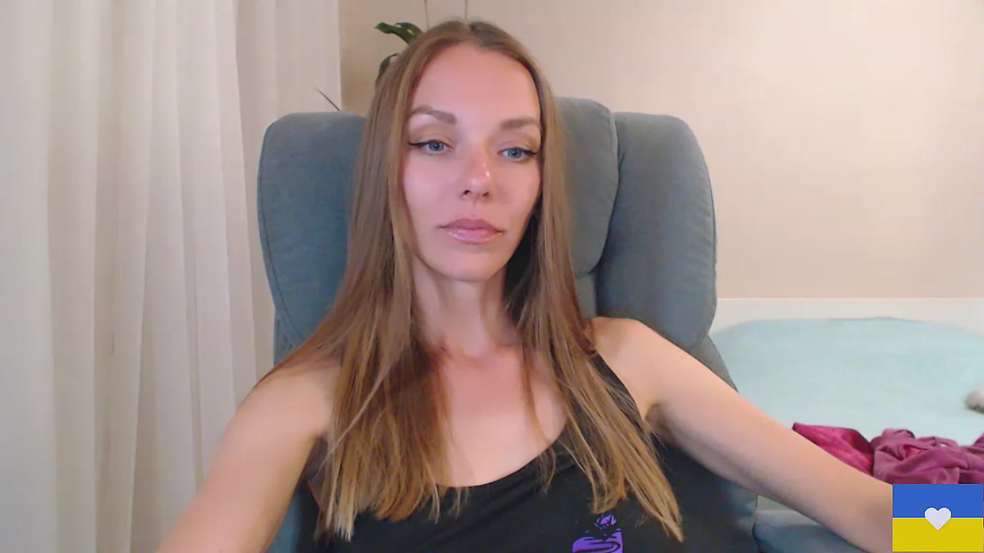 Gallery image thumbnail from Divine_Phenix's myfreecams stream on, 05/31/2023, 20:05 image 17 of 20