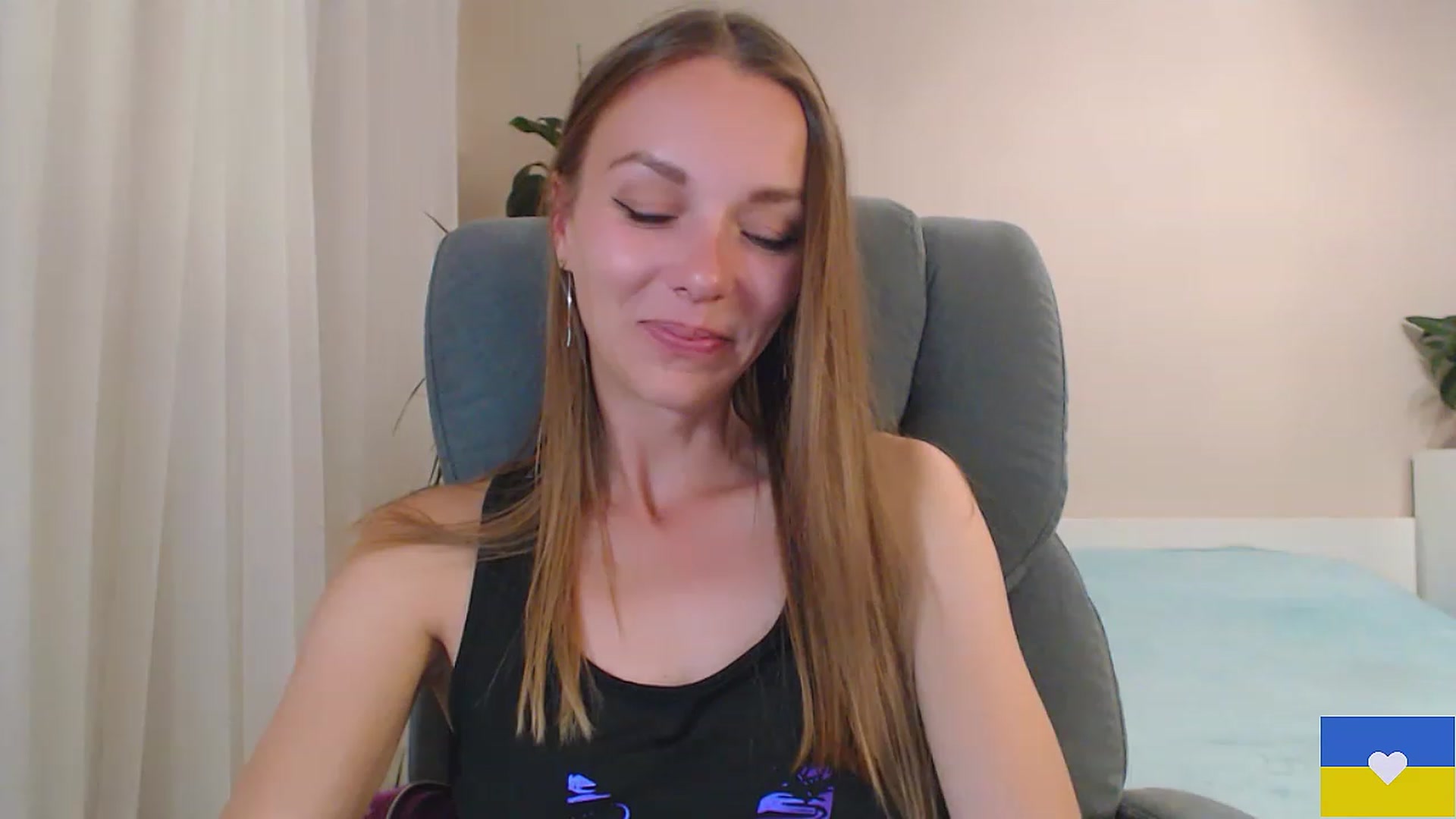 Gallery image thumbnail from Divine_Phenix's myfreecams stream on, 05/31/2023, 21:18 image 13 of 20