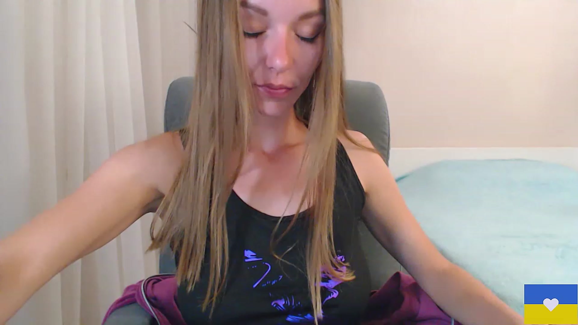 Gallery image thumbnail from Divine_Phenix's myfreecams stream on, 05/31/2023, 21:18 image 3 of 20
