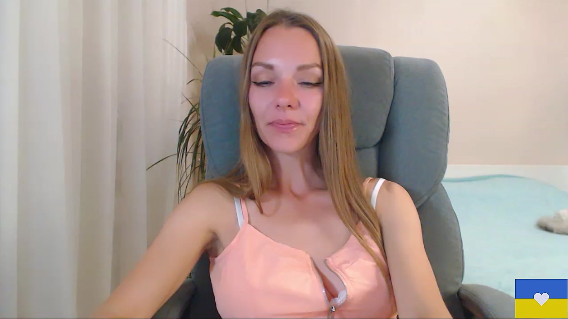 Gallery image thumbnail from Divine_Phenix's myfreecams stream on, 06/01/2023, 21:06 image 16 of 20