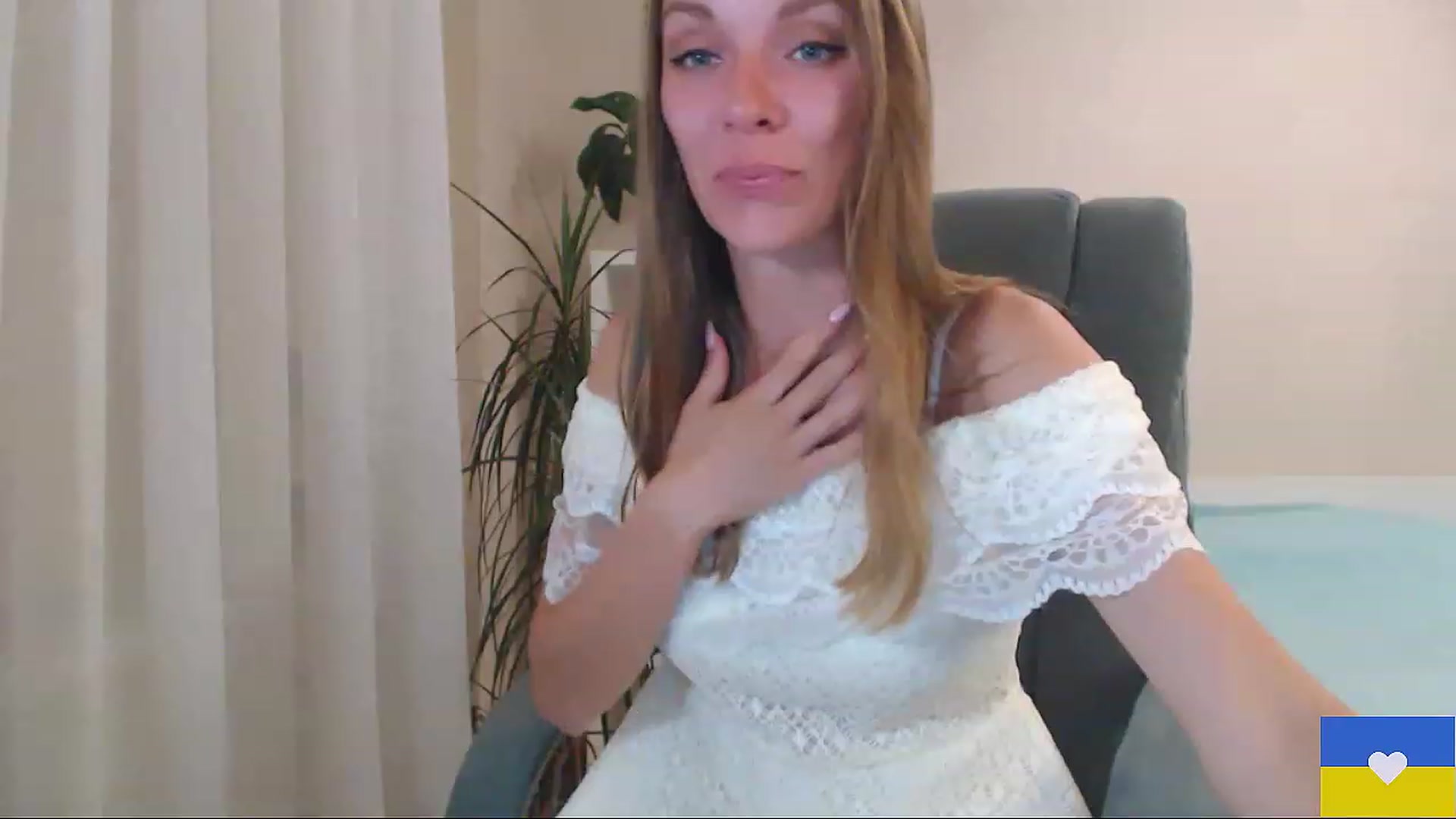 Gallery image thumbnail from Divine_Phenix's myfreecams stream on, 06/02/2023, 19:57 image 19 of 20