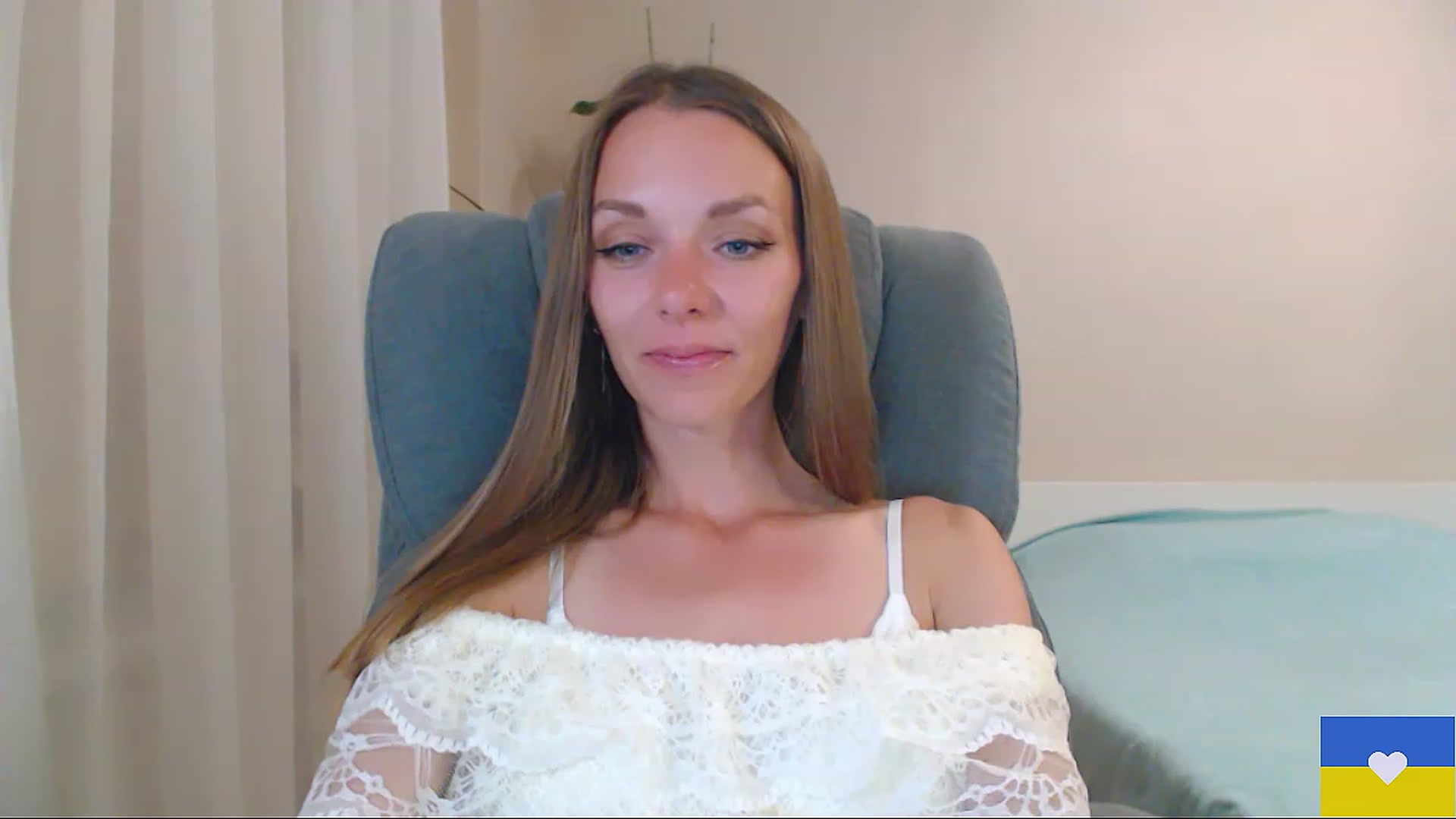 Gallery image thumbnail from Divine_Phenix's myfreecams stream on, 06/02/2023, 20:36 image 3 of 20