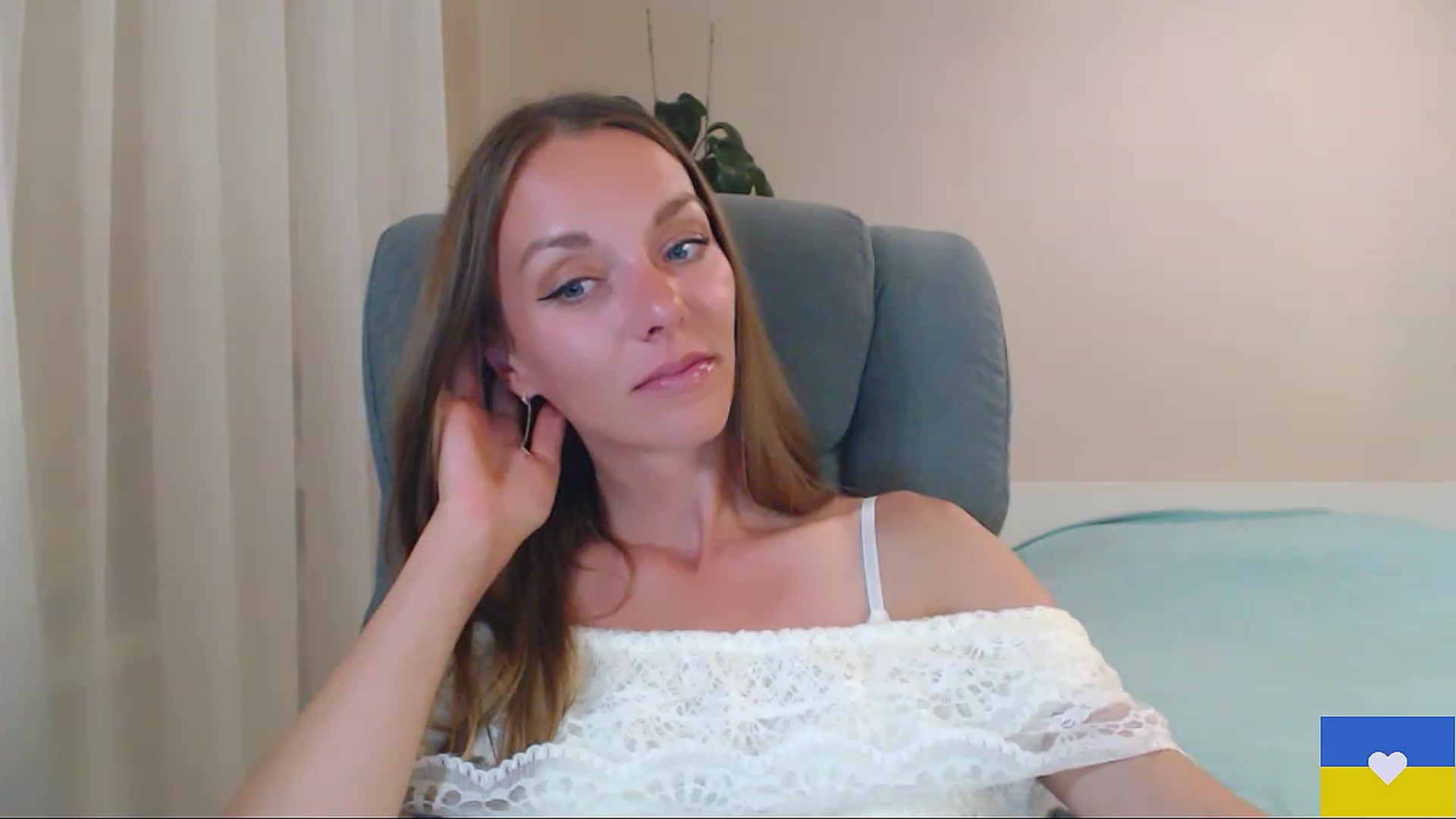 Gallery image thumbnail from Divine_Phenix's myfreecams stream on, 06/02/2023, 20:36 image 12 of 20