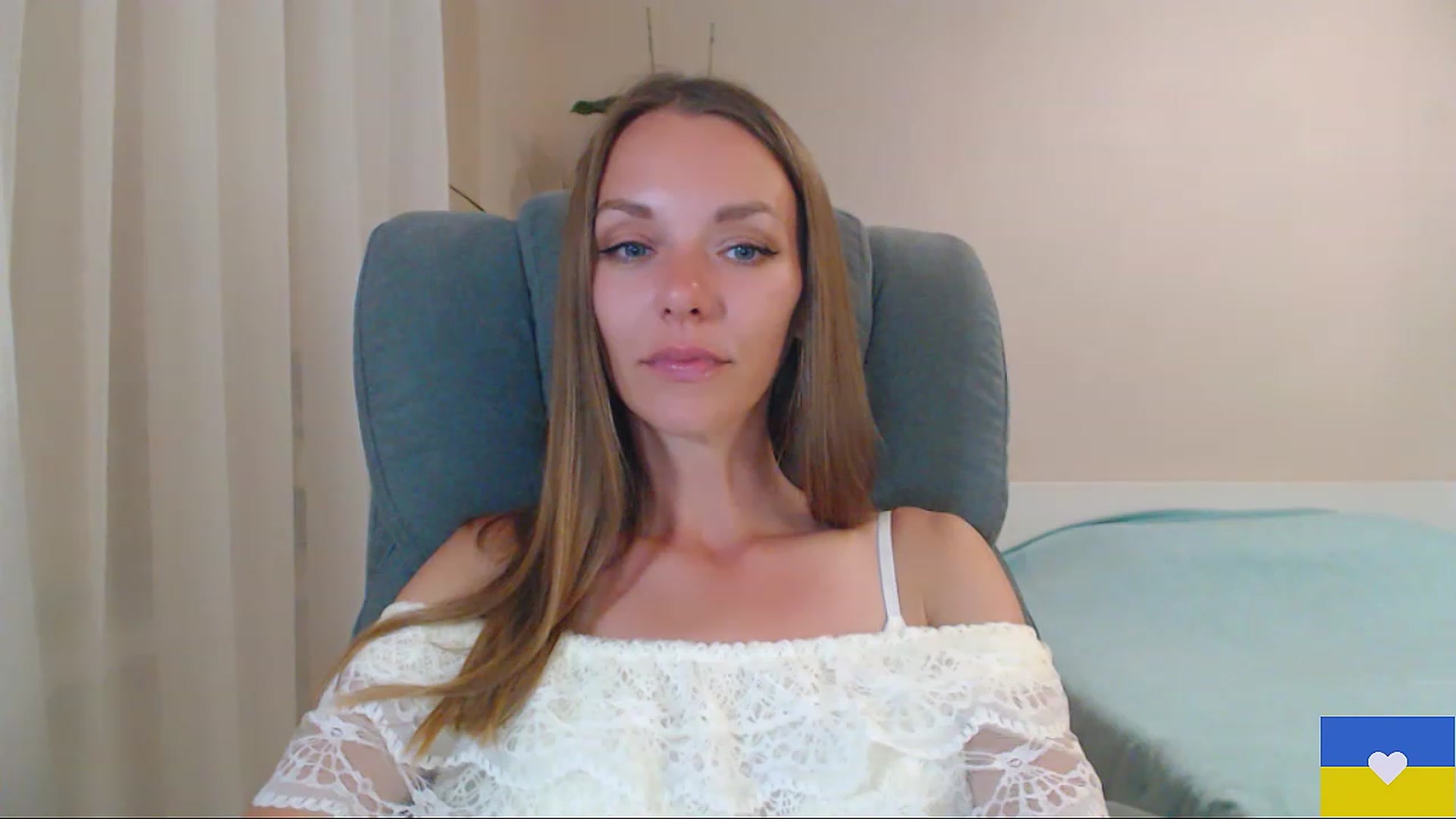 Gallery image thumbnail from Divine_Phenix's myfreecams stream on, 06/02/2023, 20:36 image 6 of 20