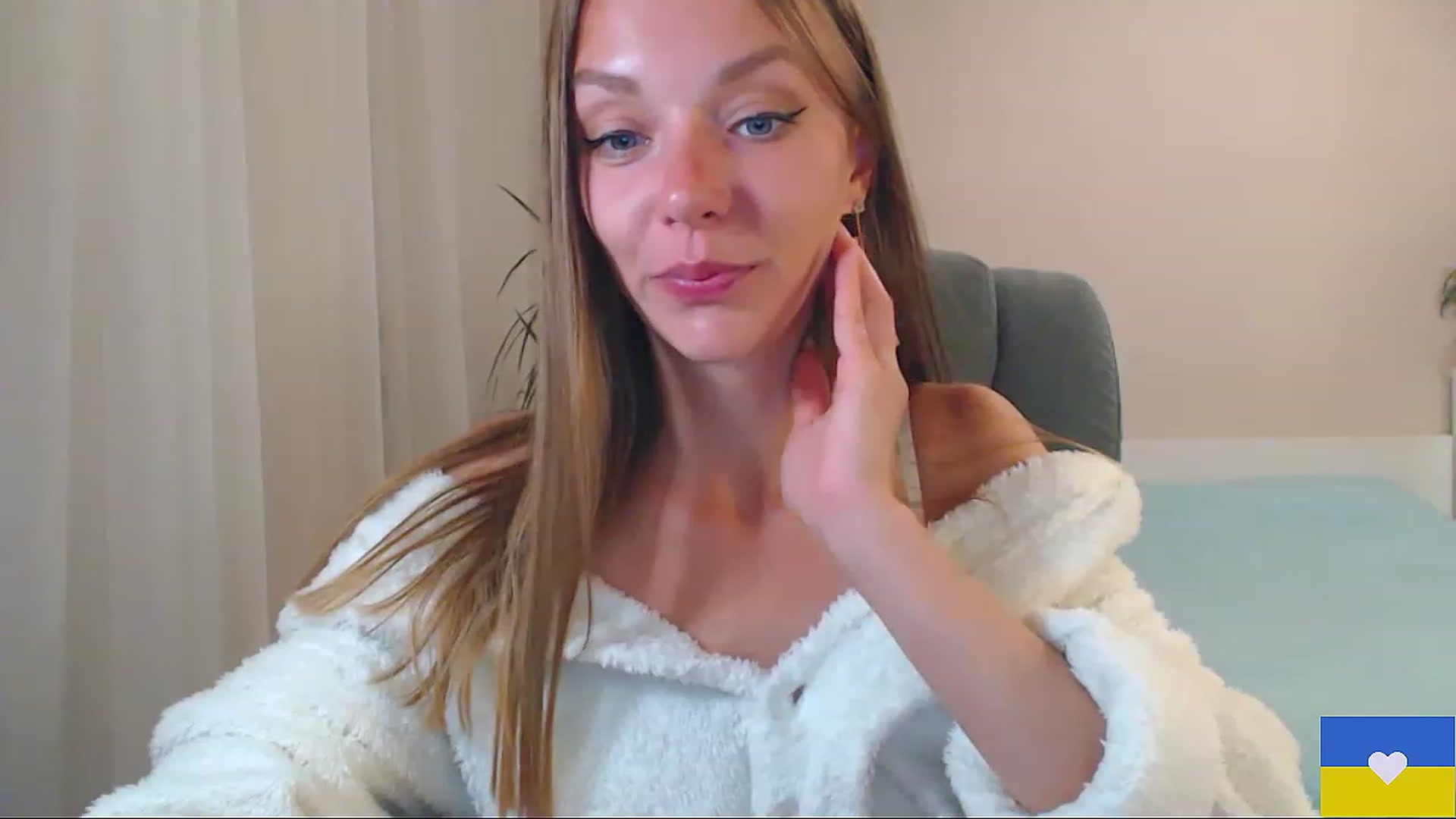 Gallery image thumbnail from Divine_Phenix's myfreecams stream on, 06/11/2023, 20:59 image 11 of 20
