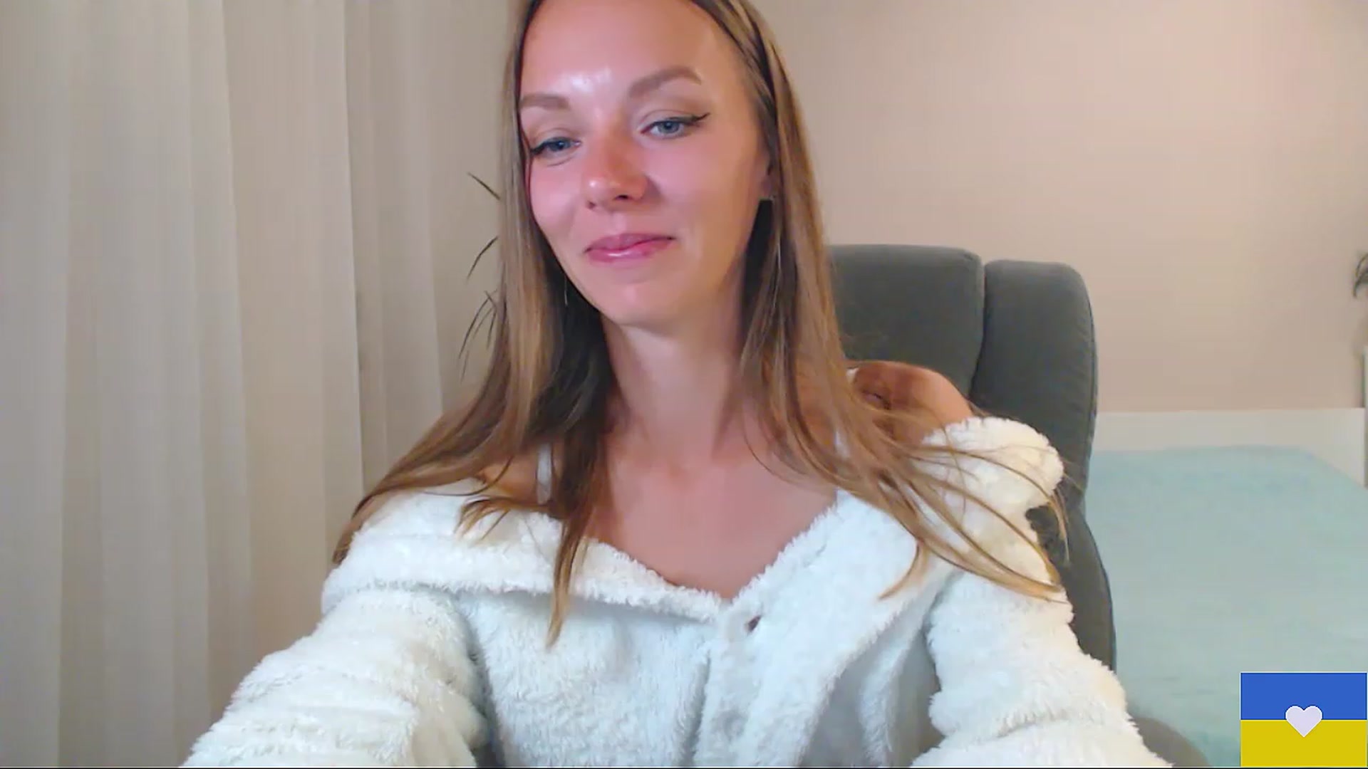 Gallery image thumbnail from Divine_Phenix's myfreecams stream on, 06/11/2023, 20:59 image 2 of 20