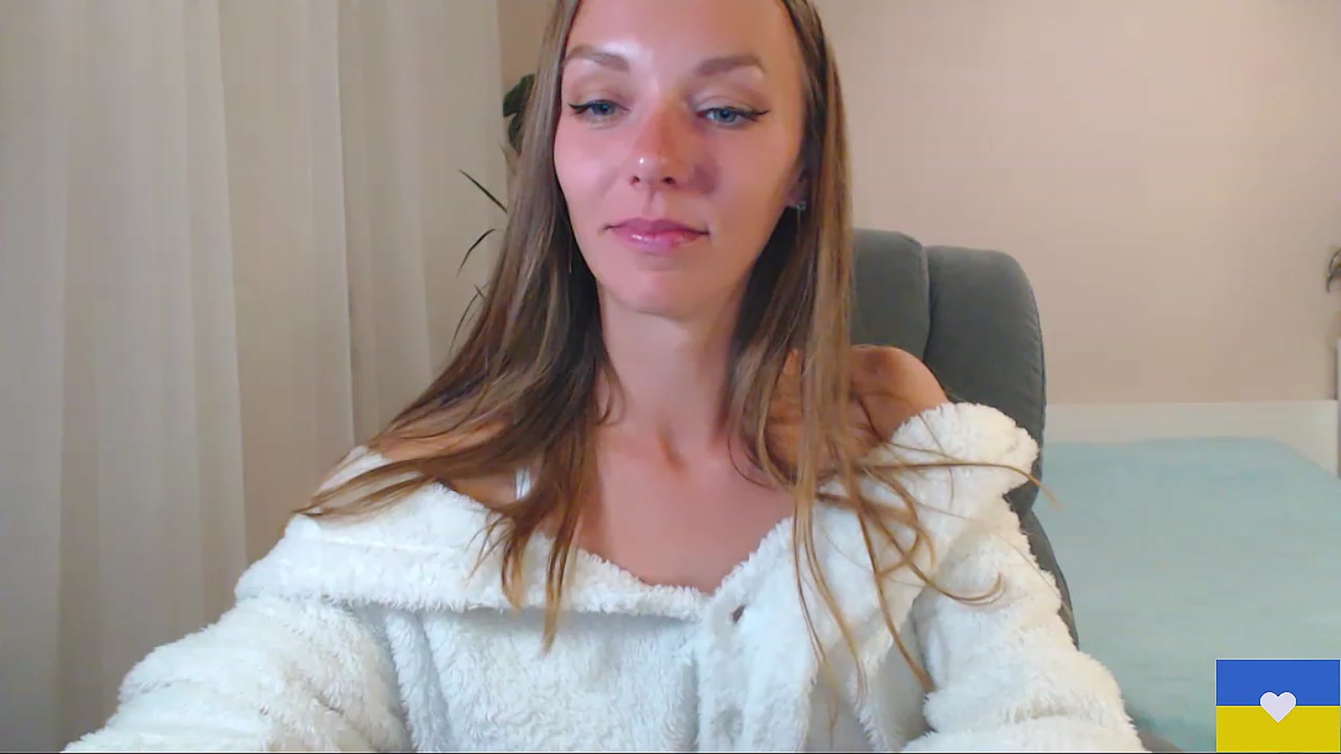 Gallery image thumbnail from Divine_Phenix's myfreecams stream on, 06/11/2023, 20:59 image 3 of 20