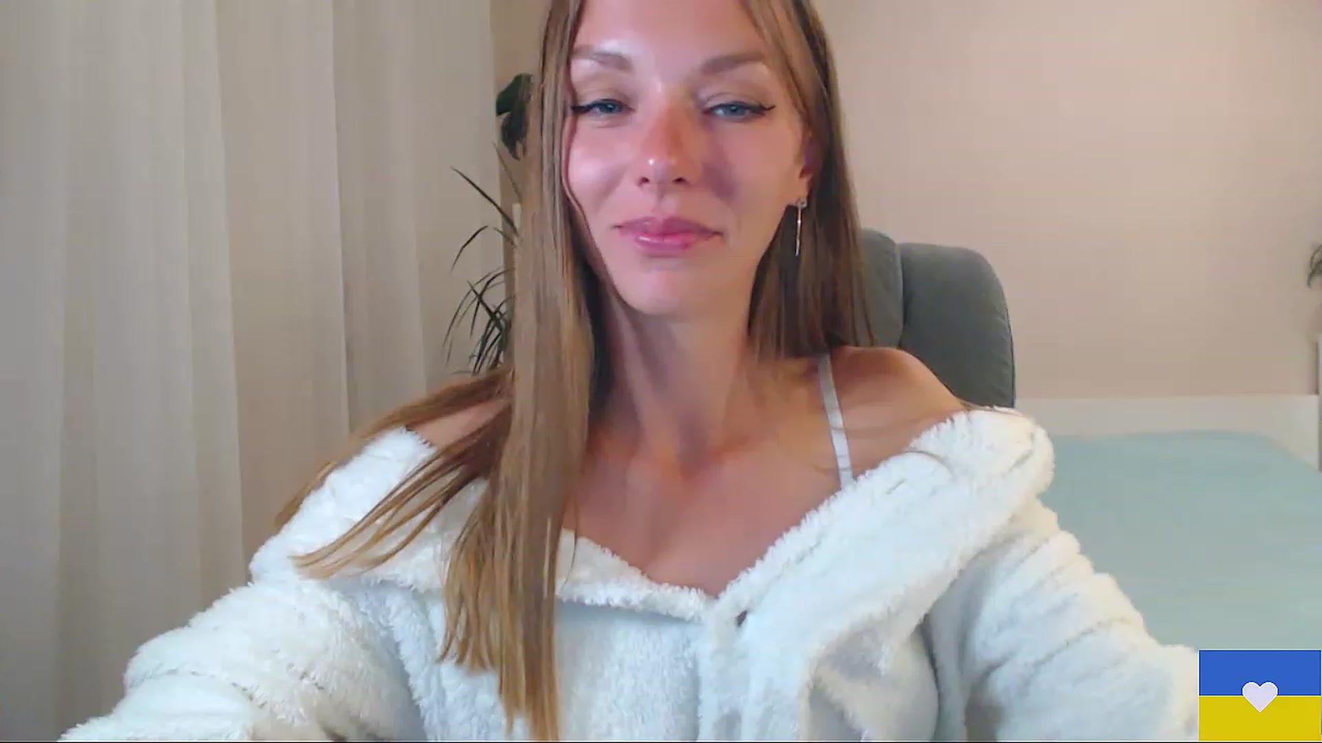 Gallery image thumbnail from Divine_Phenix's myfreecams stream on, 06/11/2023, 20:59 image 12 of 20