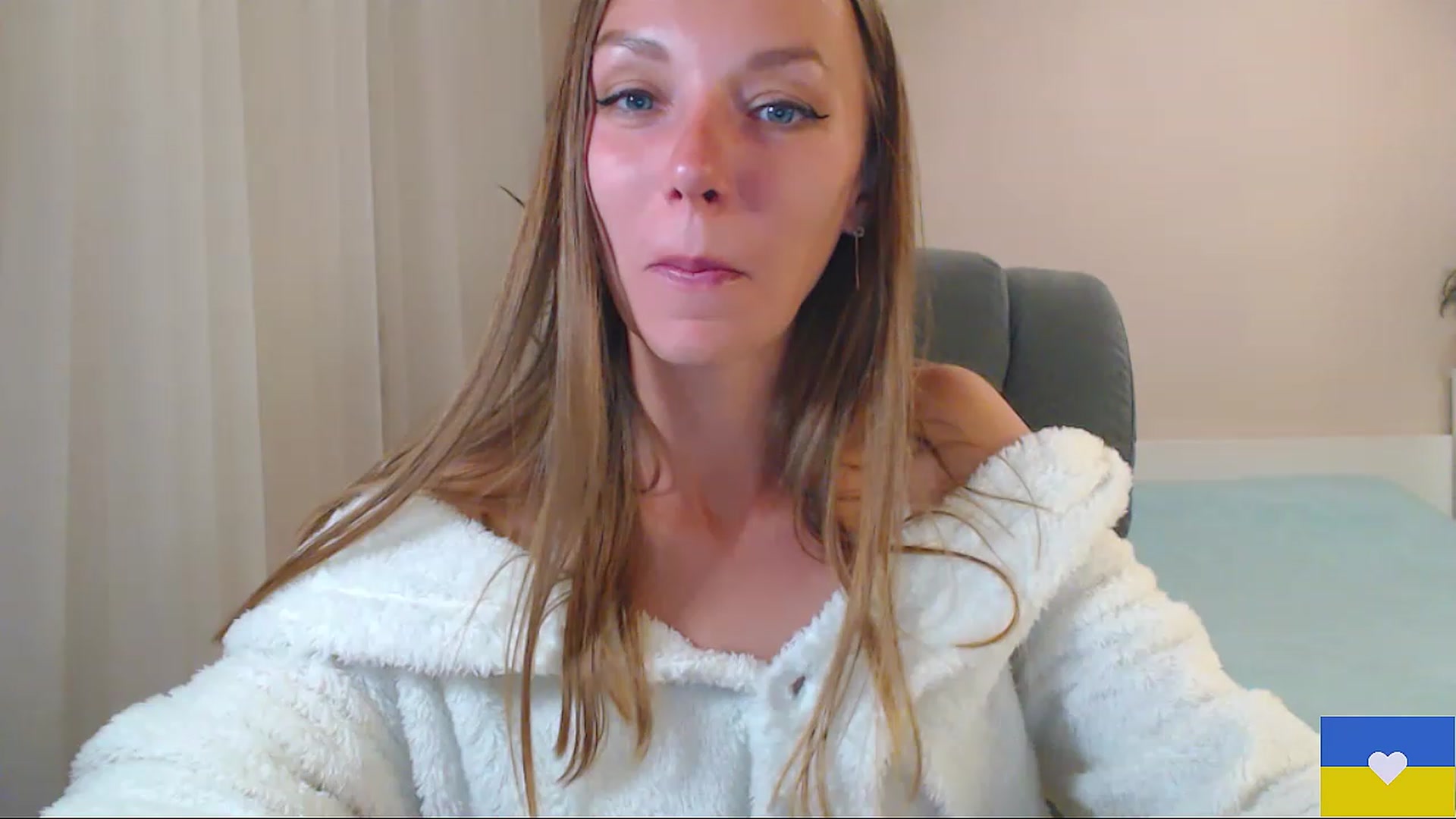 Gallery image thumbnail from Divine_Phenix's myfreecams stream on, 06/11/2023, 20:59 image 5 of 20