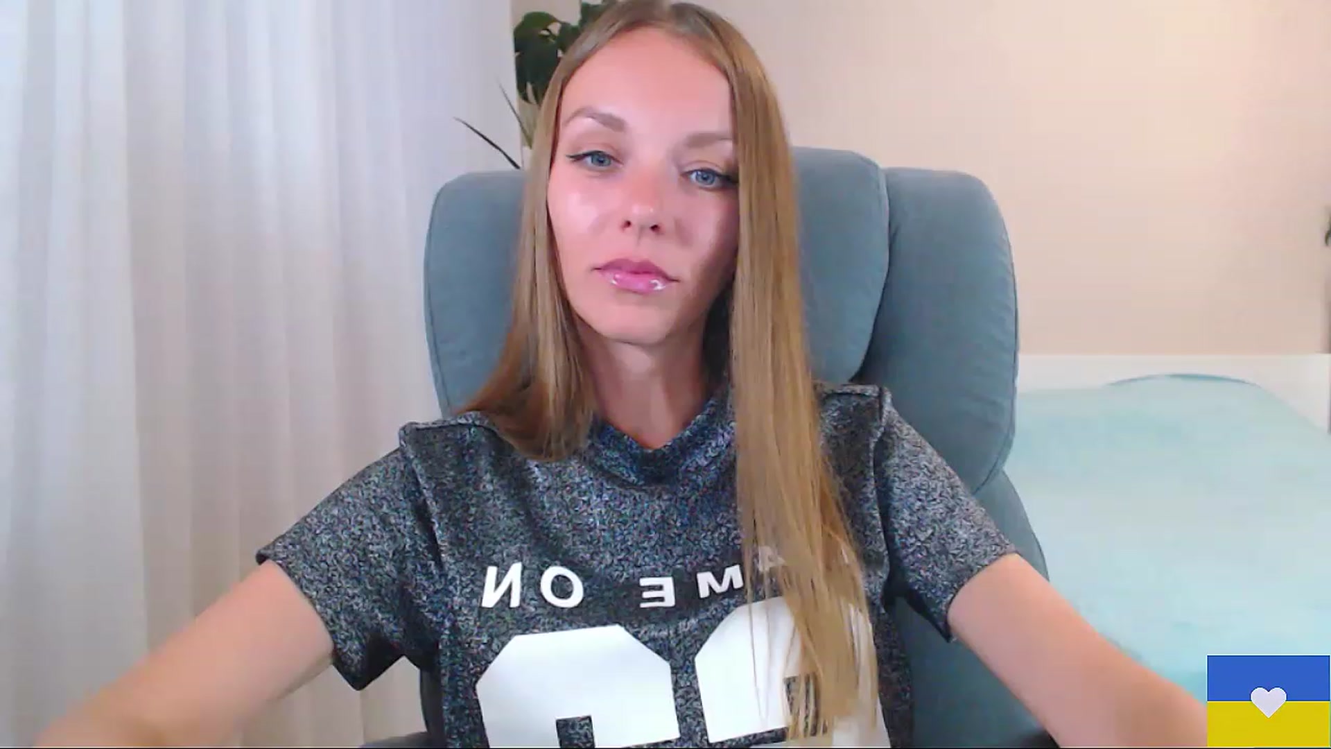 Gallery image thumbnail from Divine_Phenix's myfreecams stream on, 06/12/2023, 17:54 image 12 of 20