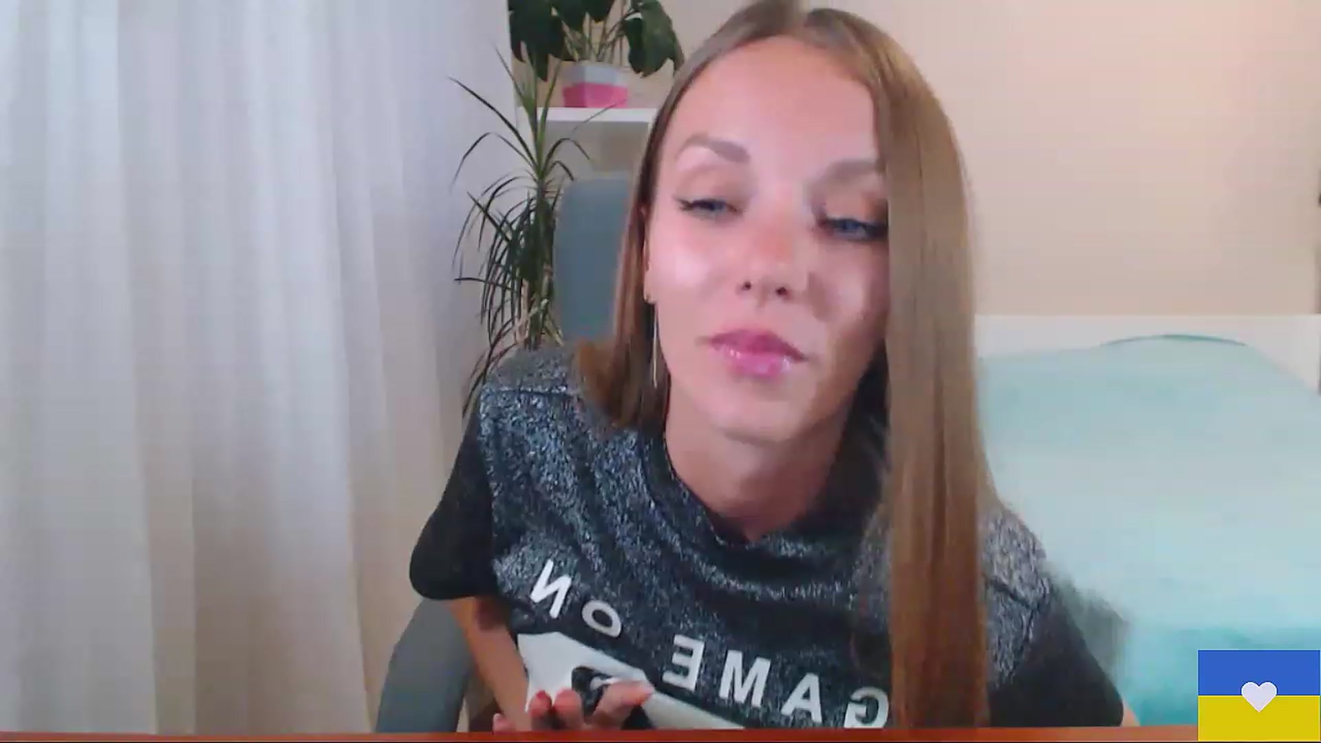 Gallery image thumbnail from Divine_Phenix's myfreecams stream on, 06/12/2023, 17:54 image 16 of 20