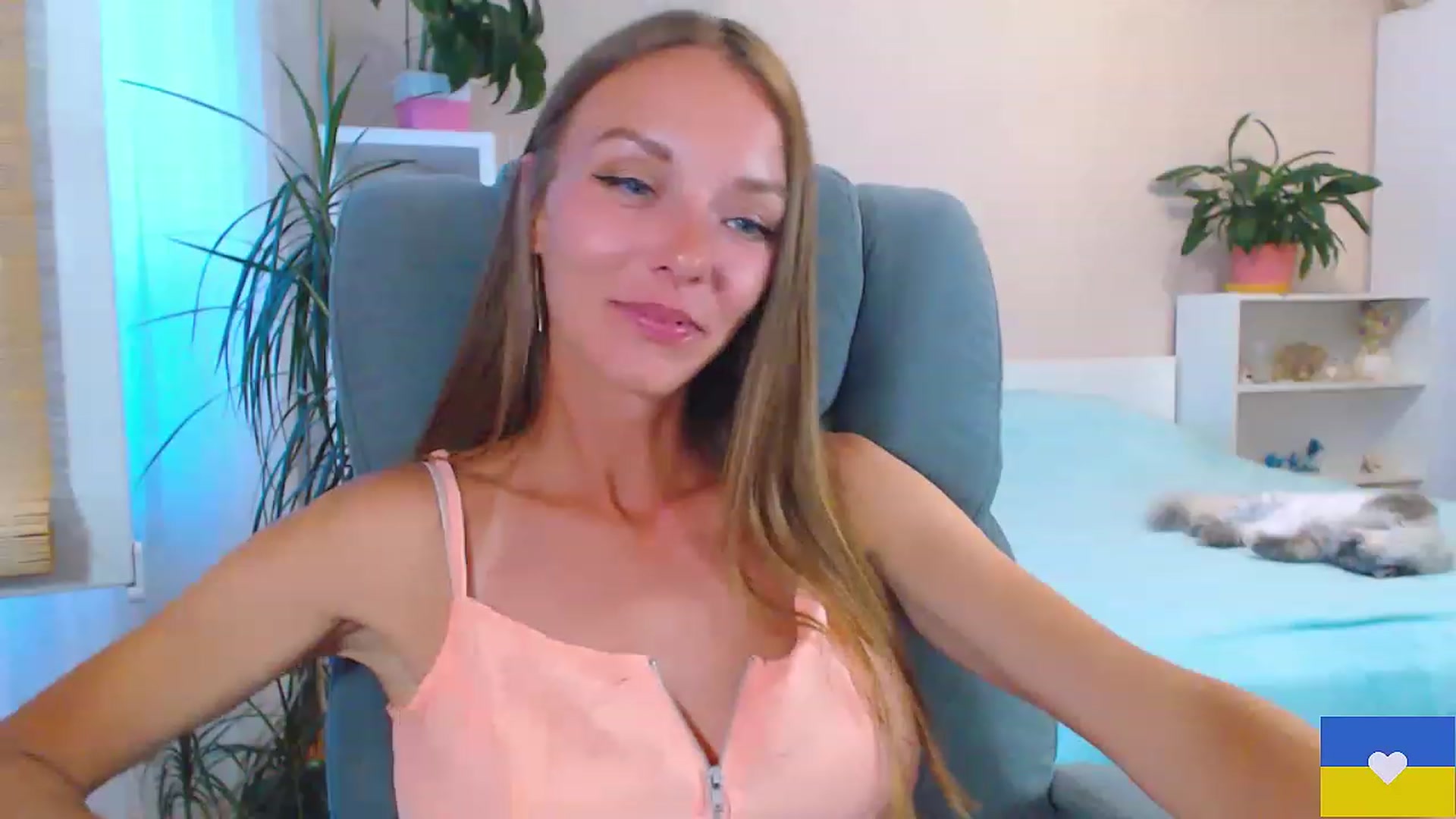 Gallery image thumbnail from Divine_Phenix's myfreecams stream on, 06/21/2023, 18:21 image 17 of 20