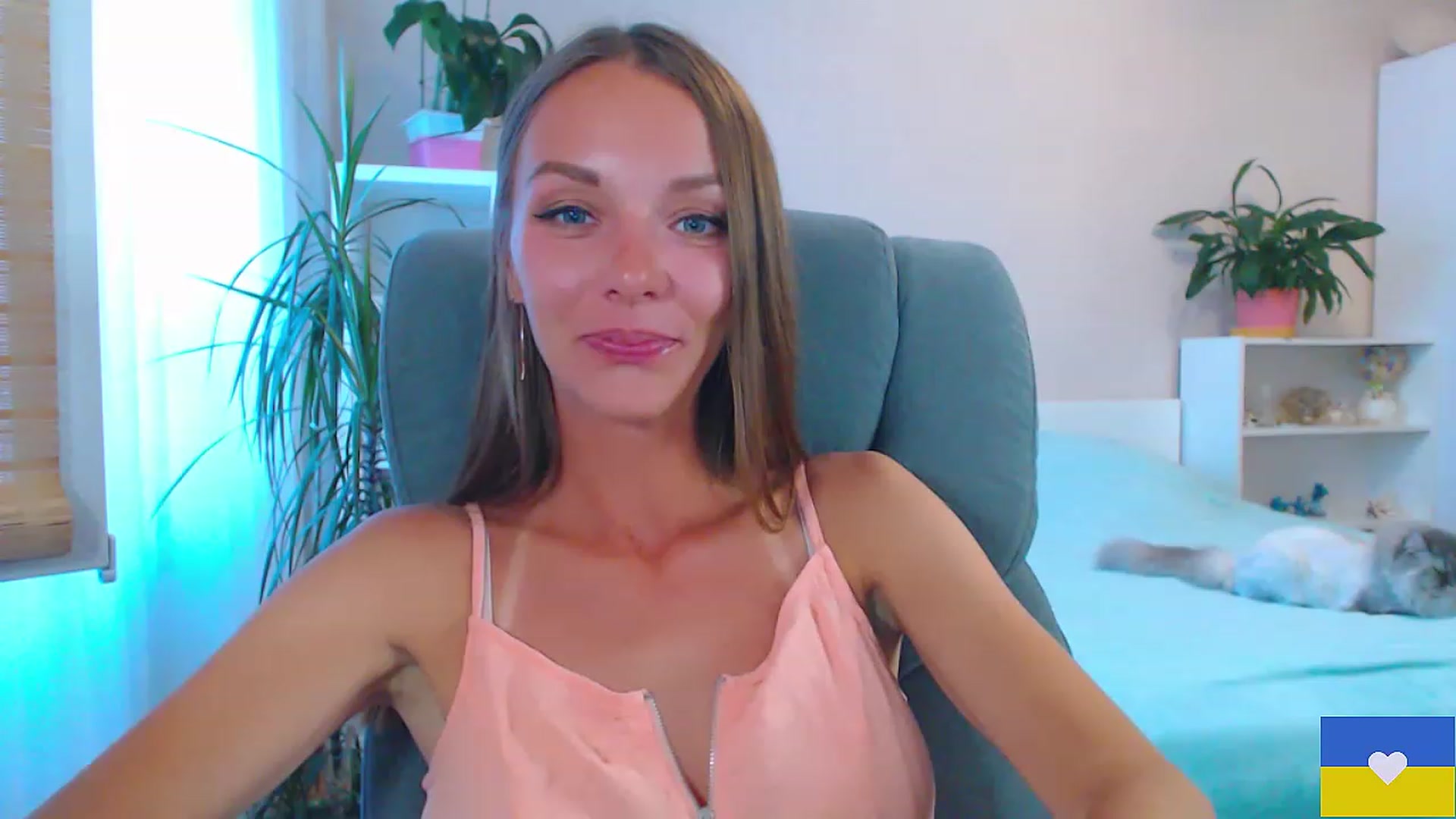 Gallery image thumbnail from Divine_Phenix's myfreecams stream on, 06/21/2023, 18:21 image 3 of 20