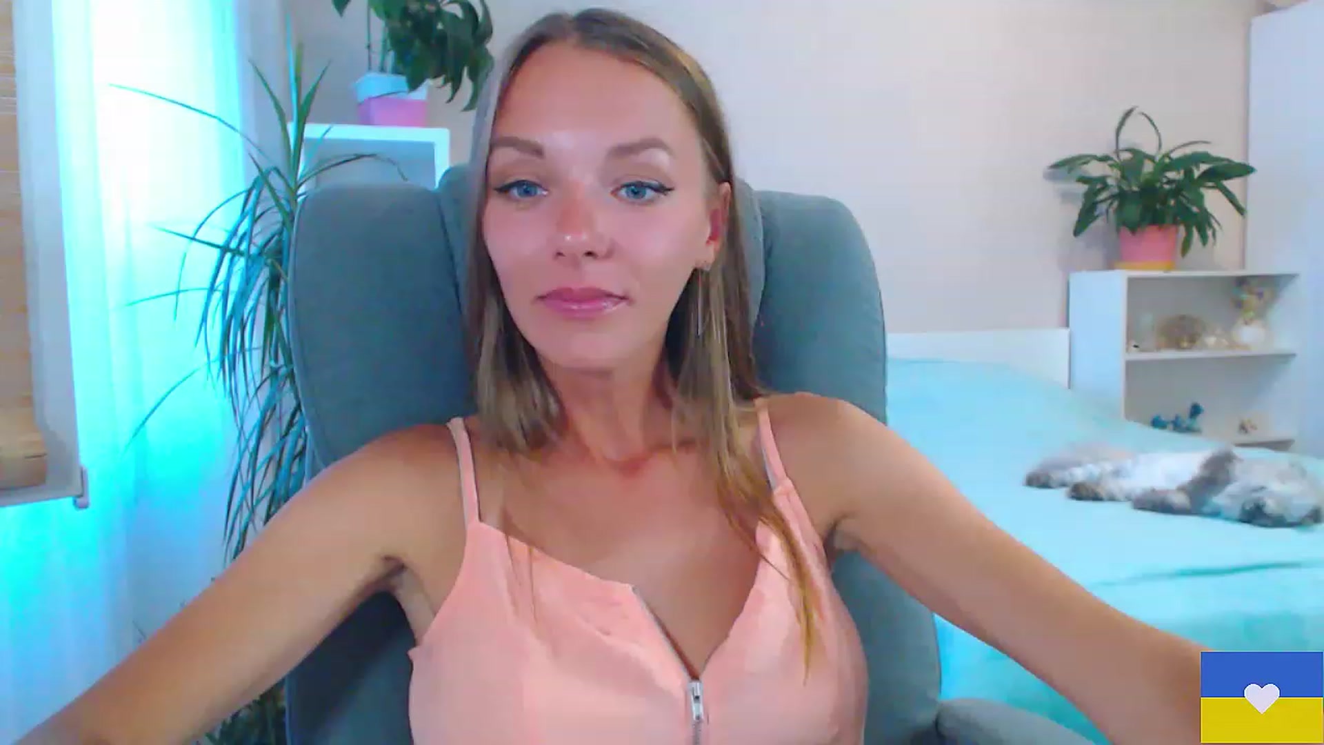 Gallery image thumbnail from Divine_Phenix's myfreecams stream on, 06/21/2023, 18:21 image 9 of 20
