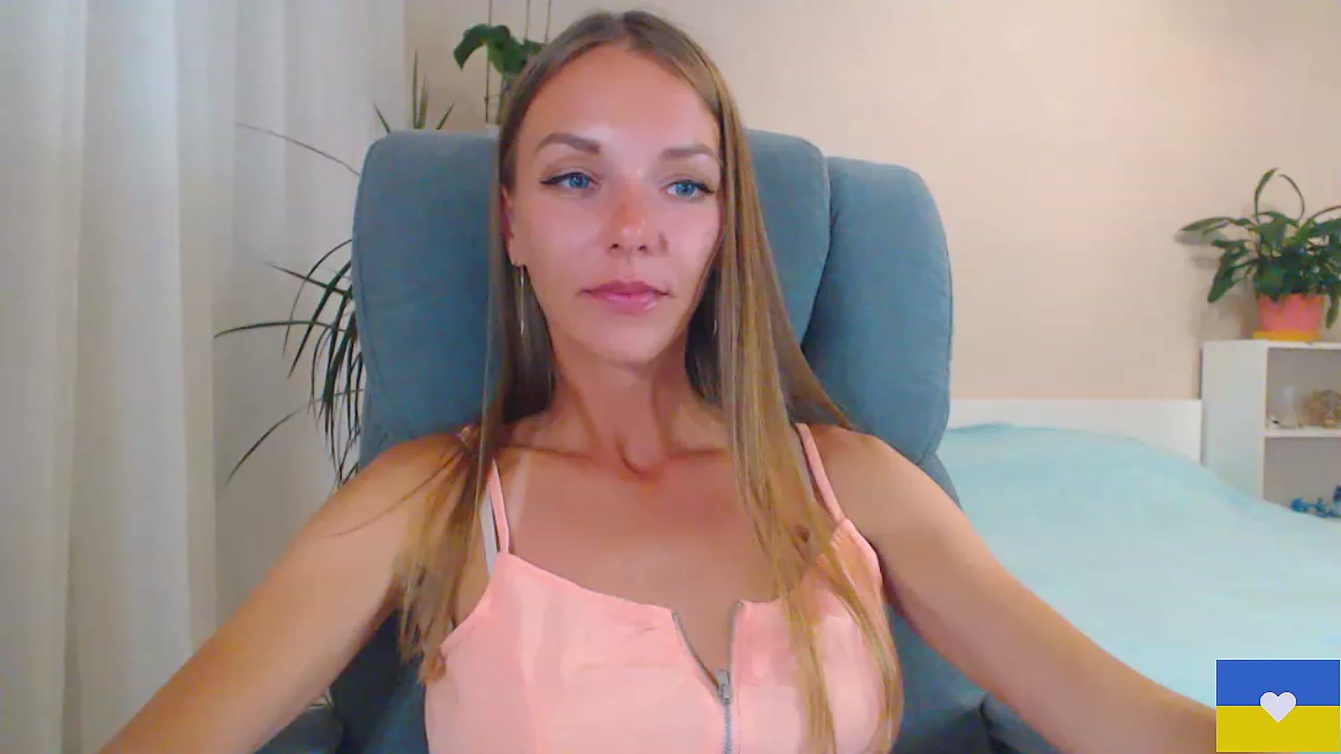 Gallery image thumbnail from Divine_Phenix's myfreecams stream on, 06/21/2023, 19:31 image 15 of 20