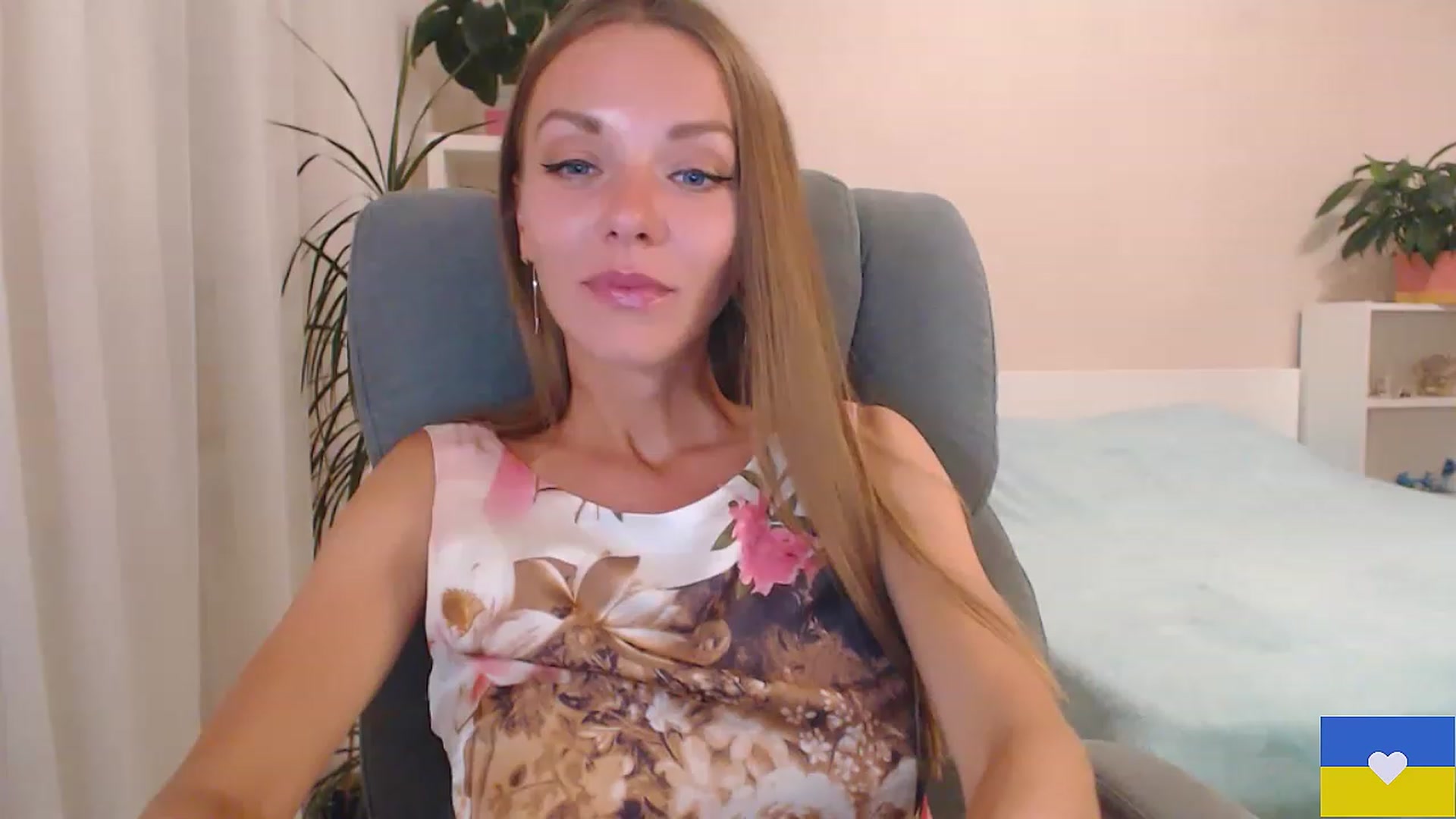 Gallery image thumbnail from Divine_Phenix's myfreecams stream on, 07/03/2023, 20:11 image 13 of 20