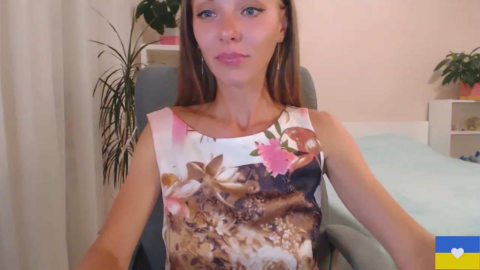 Gallery image thumbnail from Divine_Phenix's myfreecams stream on, 07/03/2023, 20:11 image 18 of 20