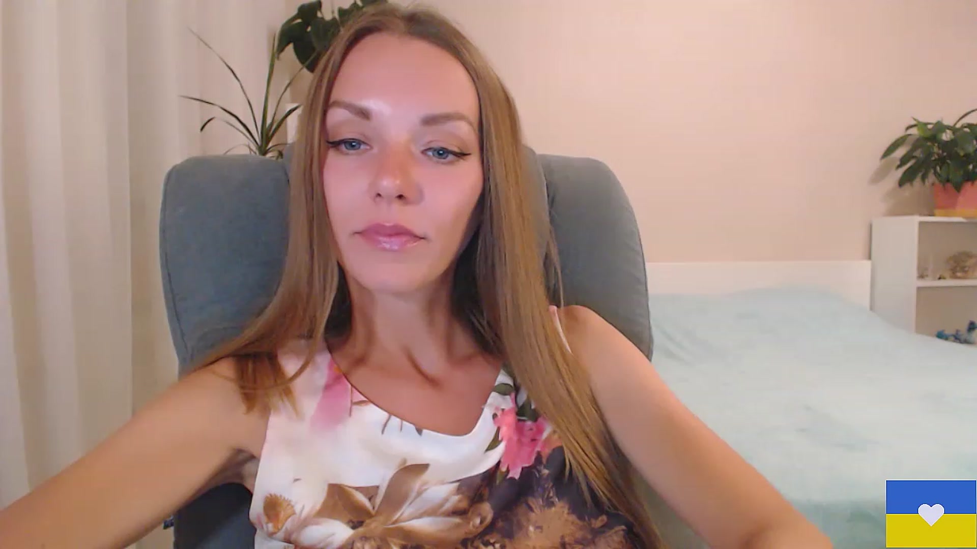 Gallery image thumbnail from Divine_Phenix's myfreecams stream on, 07/03/2023, 20:11 image 6 of 20