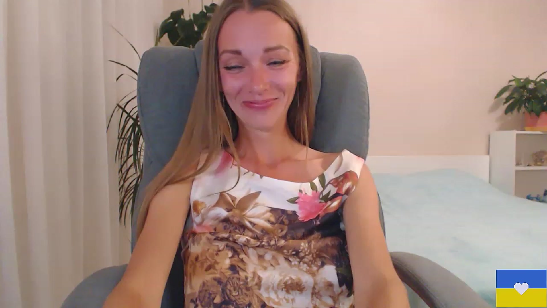 Gallery image thumbnail from Divine_Phenix's myfreecams stream on, 07/03/2023, 21:23 image 16 of 20