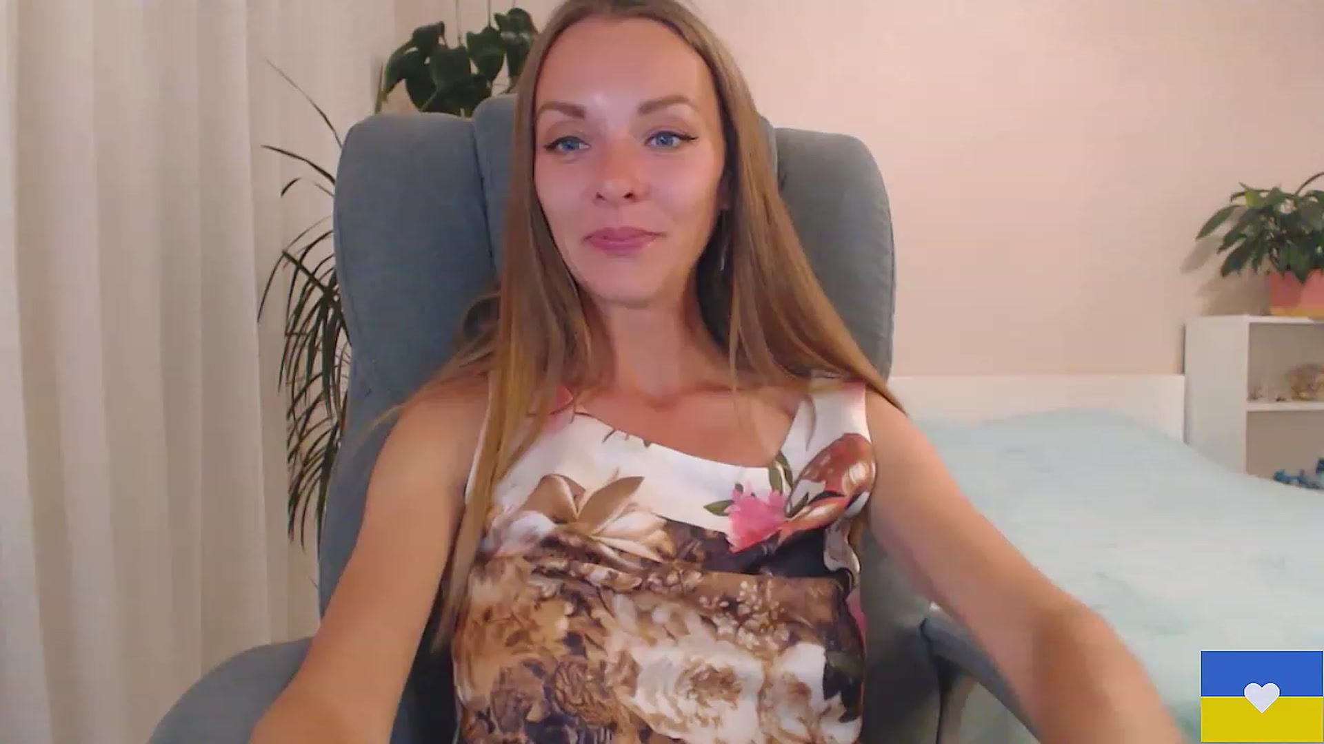 Gallery image thumbnail from Divine_Phenix's myfreecams stream on, 07/03/2023, 21:23 image 17 of 20