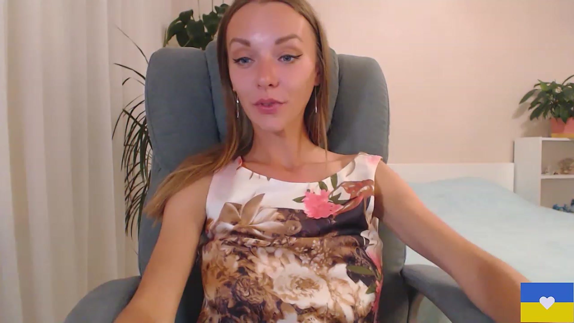 Gallery image thumbnail from Divine_Phenix's myfreecams stream on, 07/03/2023, 21:23 image 15 of 20