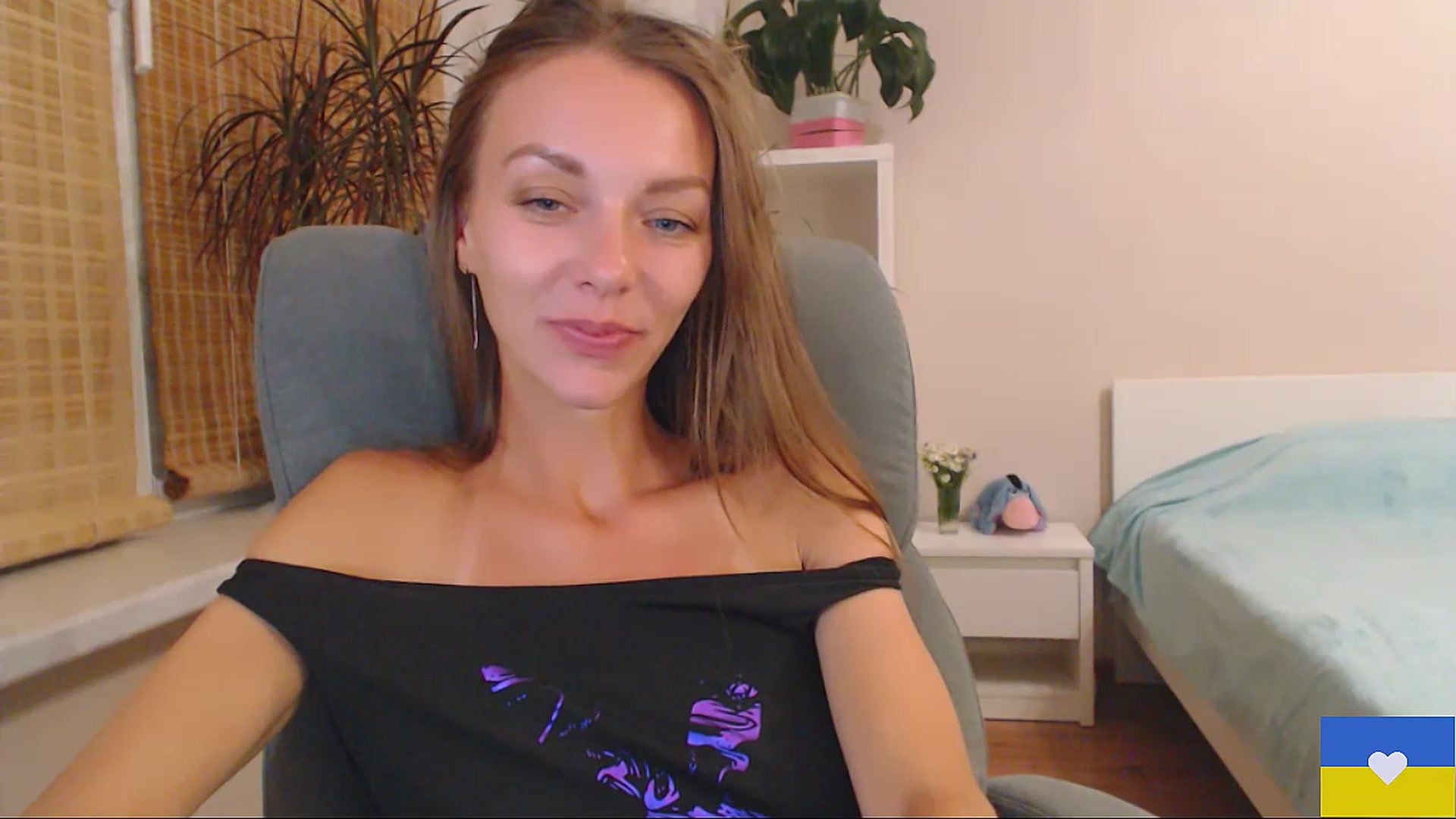 Gallery image thumbnail from Divine_Phenix's myfreecams stream on, 07/17/2023, 21:44 image 13 of 20