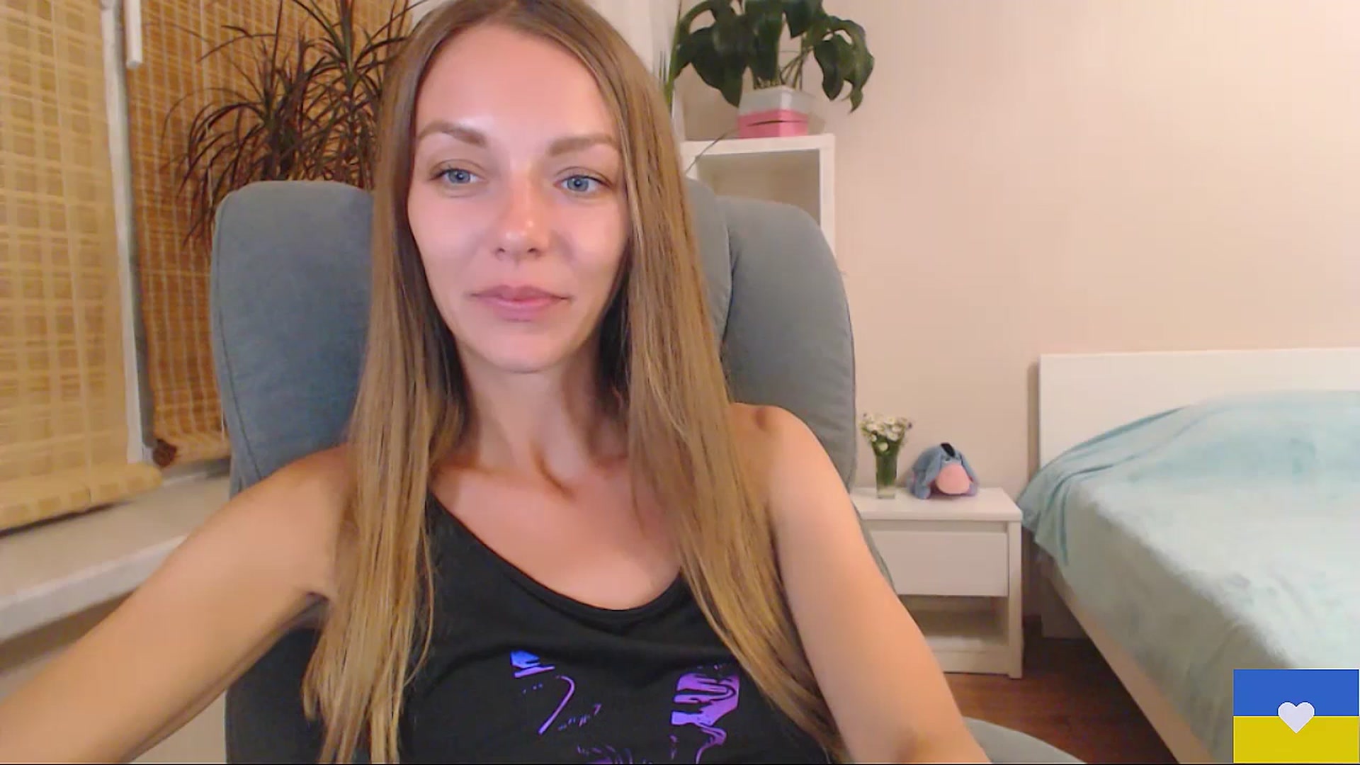Gallery image thumbnail from Divine_Phenix's myfreecams stream on, 07/17/2023, 21:44 image 14 of 20