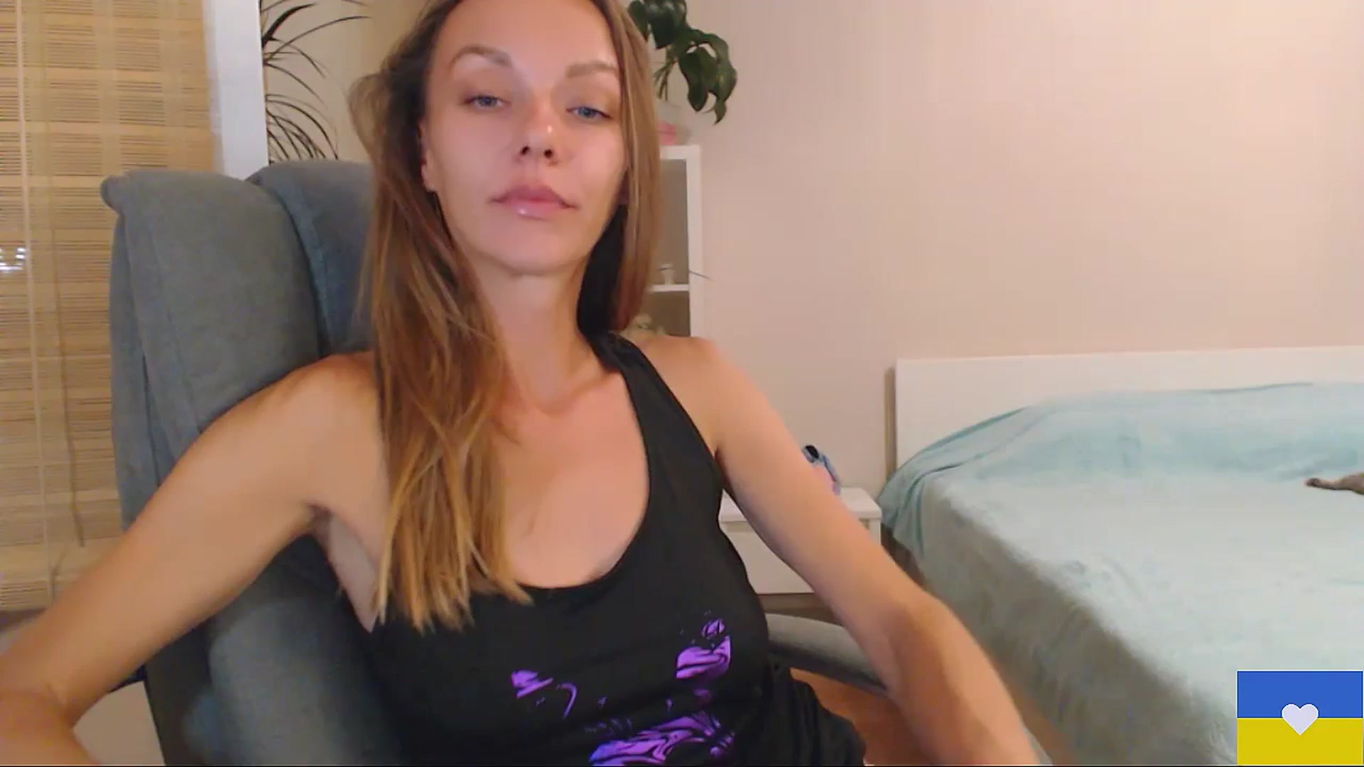 Gallery image thumbnail from Divine_Phenix's myfreecams stream on, 07/17/2023, 21:44 image 19 of 20