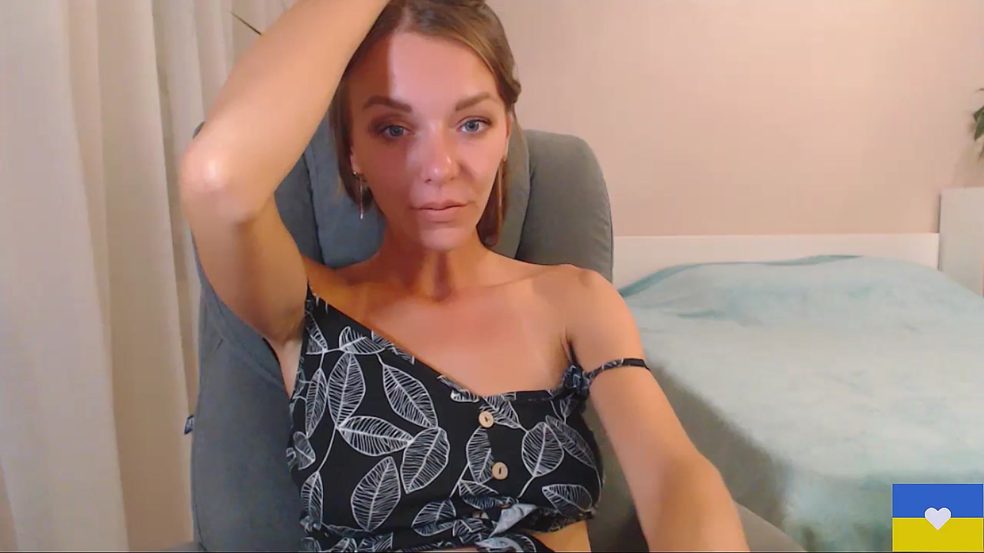Gallery image thumbnail from Divine_Phenix's myfreecams stream on, 07/18/2023, 20:25 image 19 of 20