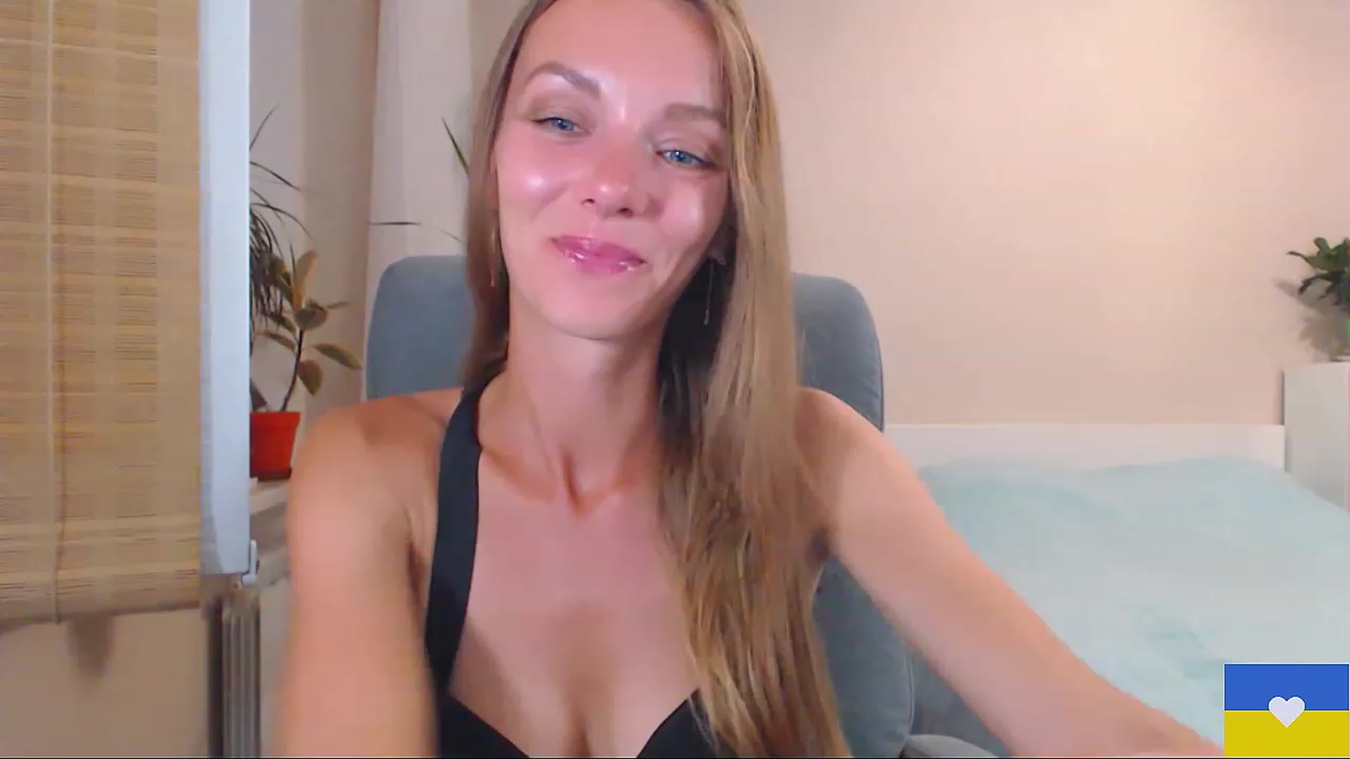 Gallery image thumbnail from Divine_Phenix's myfreecams stream on, 08/06/2023, 19:02 image 2 of 20