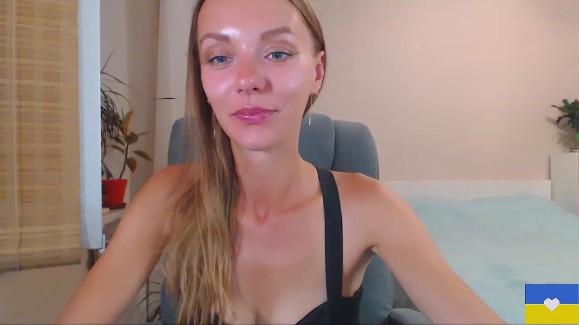 Gallery image thumbnail from Divine_Phenix's myfreecams stream on, 08/06/2023, 19:02 image 5 of 20