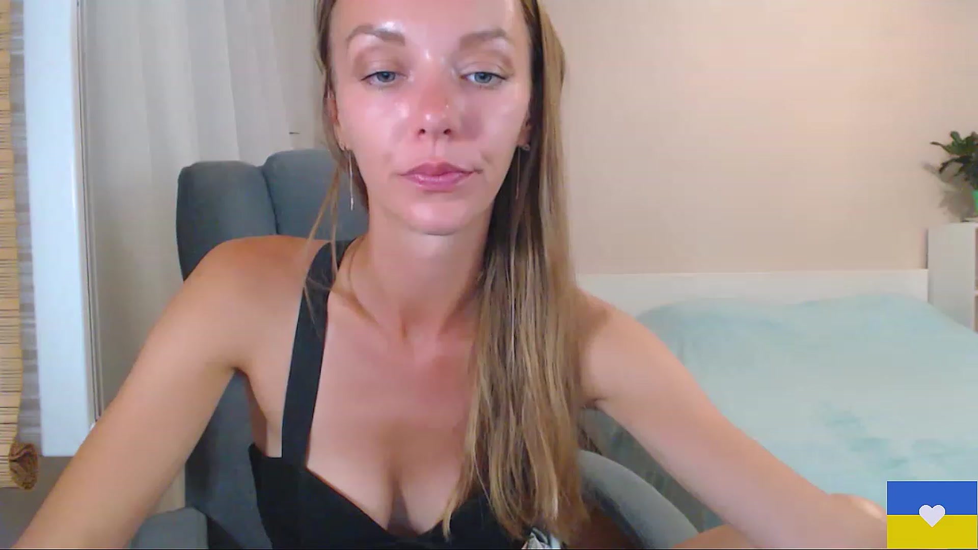 Gallery image thumbnail from Divine_Phenix's myfreecams stream on, 08/06/2023, 19:30 image 19 of 20
