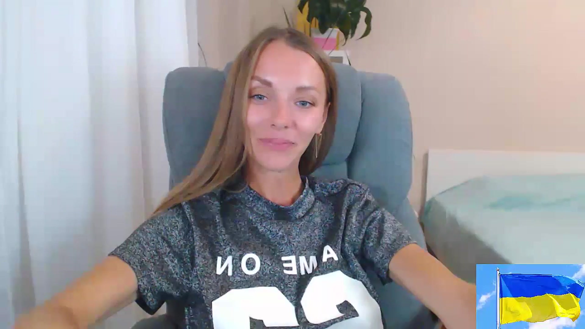 Gallery image thumbnail from Divine_Phenix's myfreecams stream on, 08/08/2023, 18:20 image 13 of 20