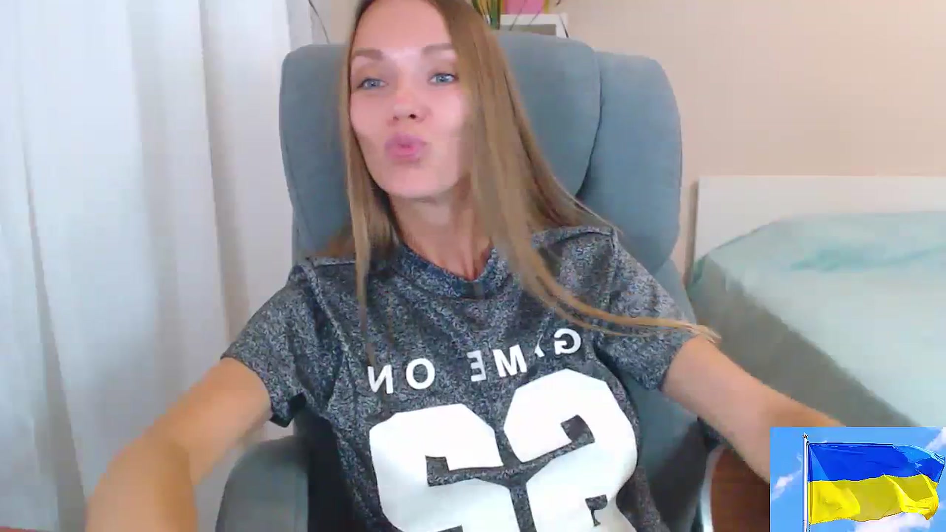 Gallery image thumbnail from Divine_Phenix's myfreecams stream on, 08/08/2023, 18:20 image 17 of 20