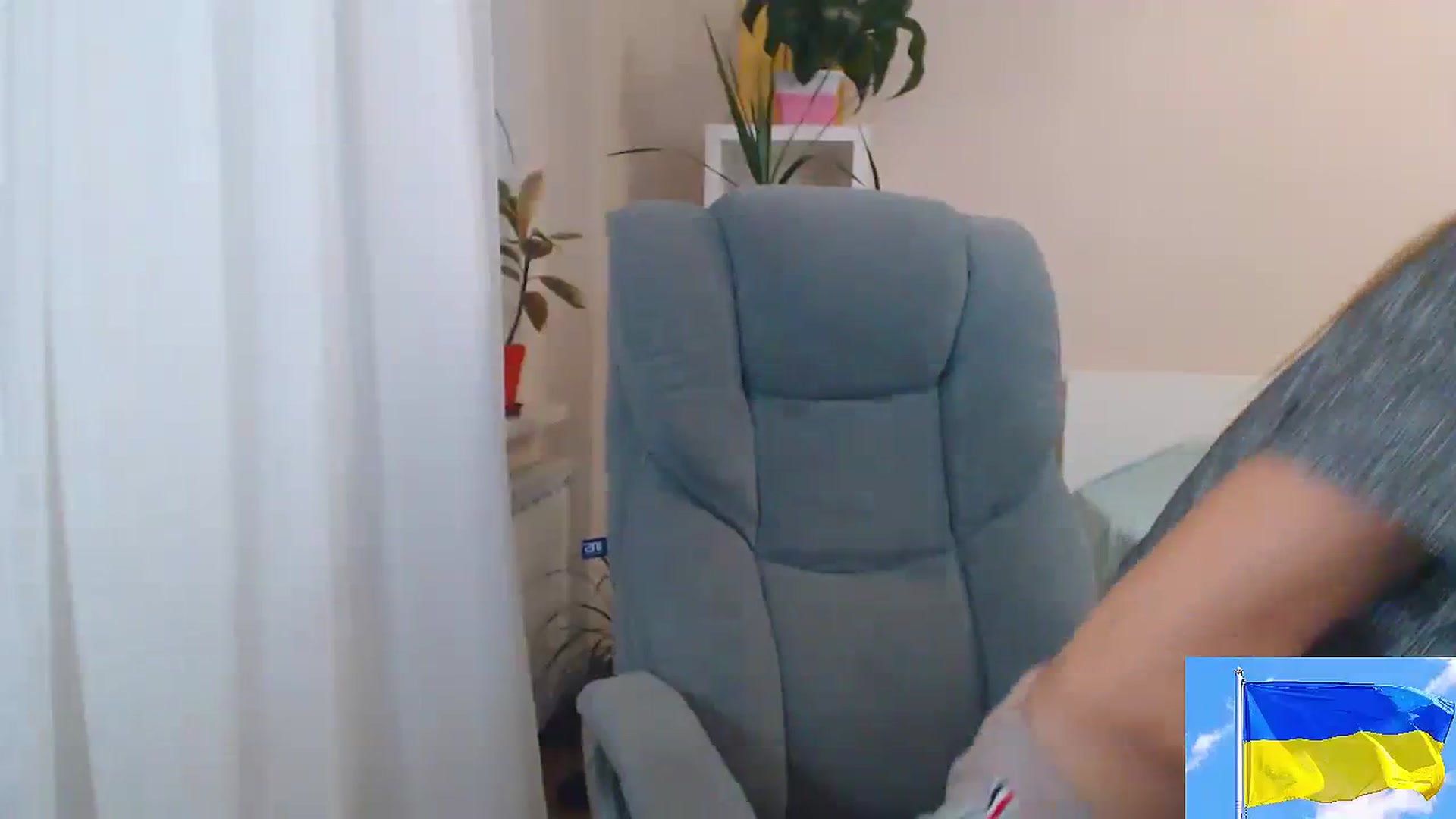 Gallery image thumbnail from Divine_Phenix's myfreecams stream on, 08/08/2023, 18:20 image 6 of 20