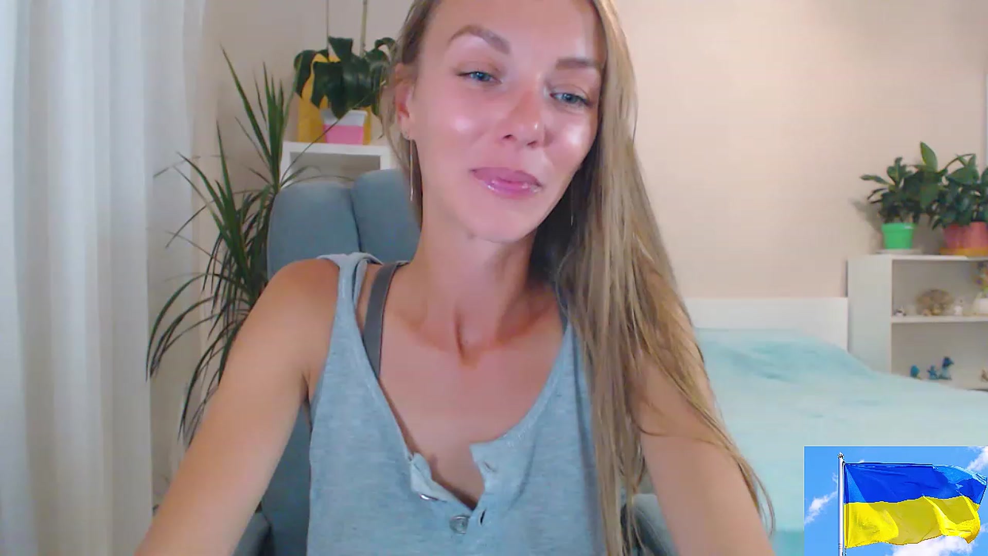 Gallery image thumbnail from Divine_Phenix's myfreecams stream on, 08/15/2023, 19:14 image 12 of 20