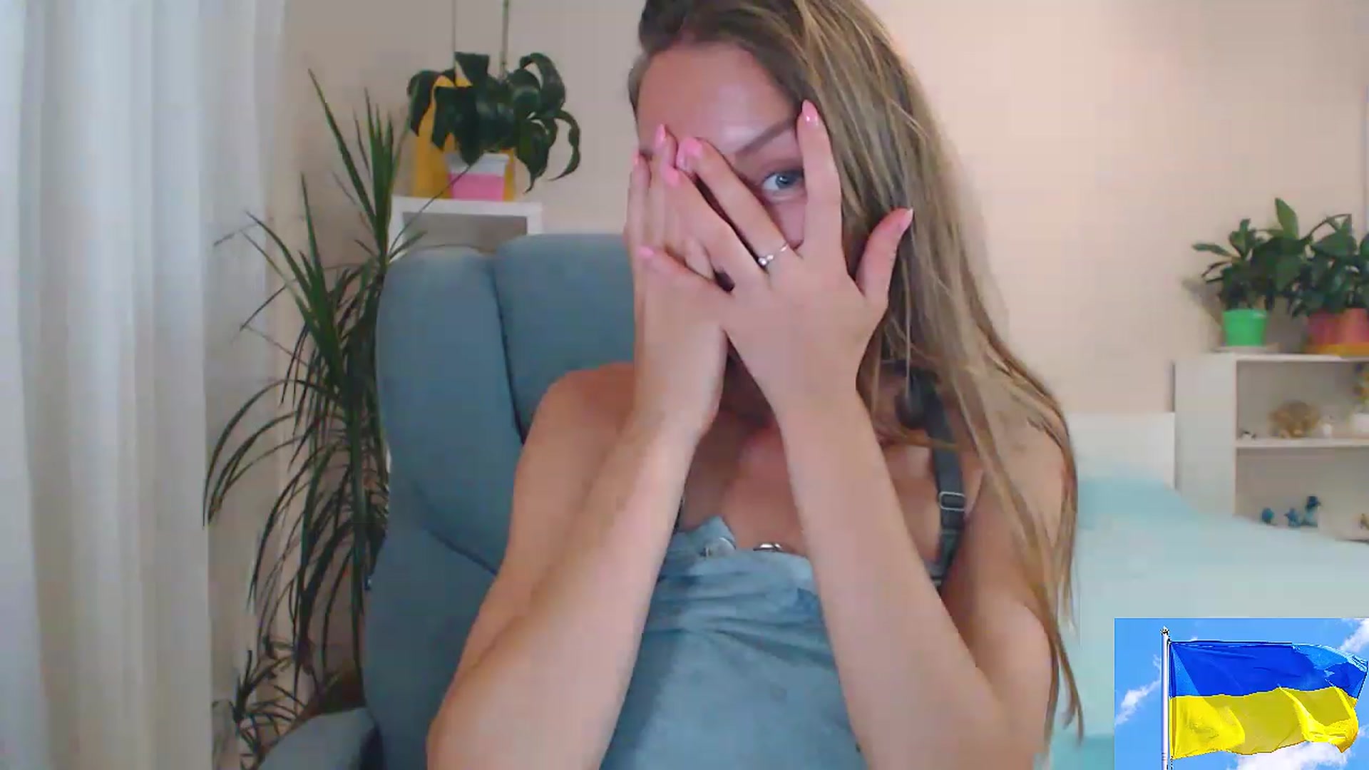 Gallery image thumbnail from Divine_Phenix's myfreecams stream on, 08/15/2023, 19:14 image 10 of 20