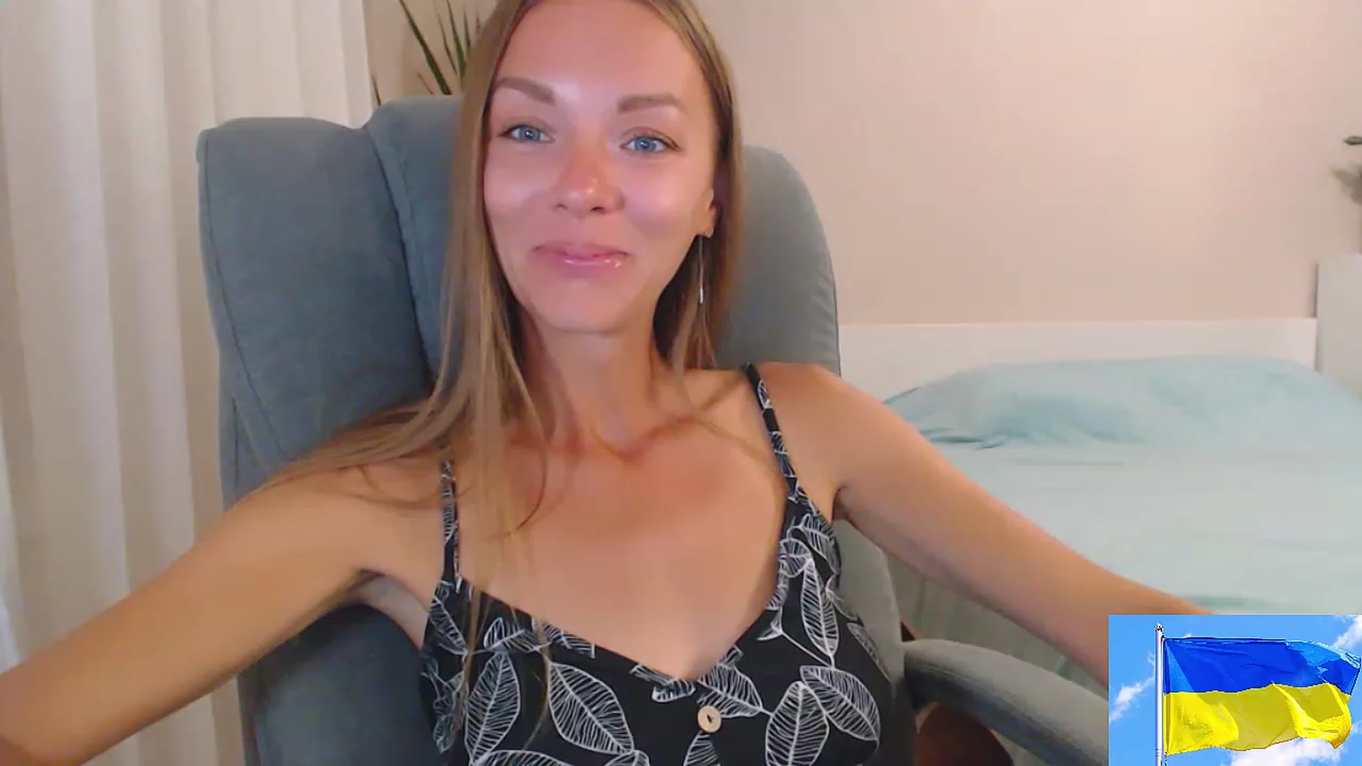 Gallery image thumbnail from Divine_Phenix's myfreecams stream on, 08/16/2023, 20:04 image 6 of 20