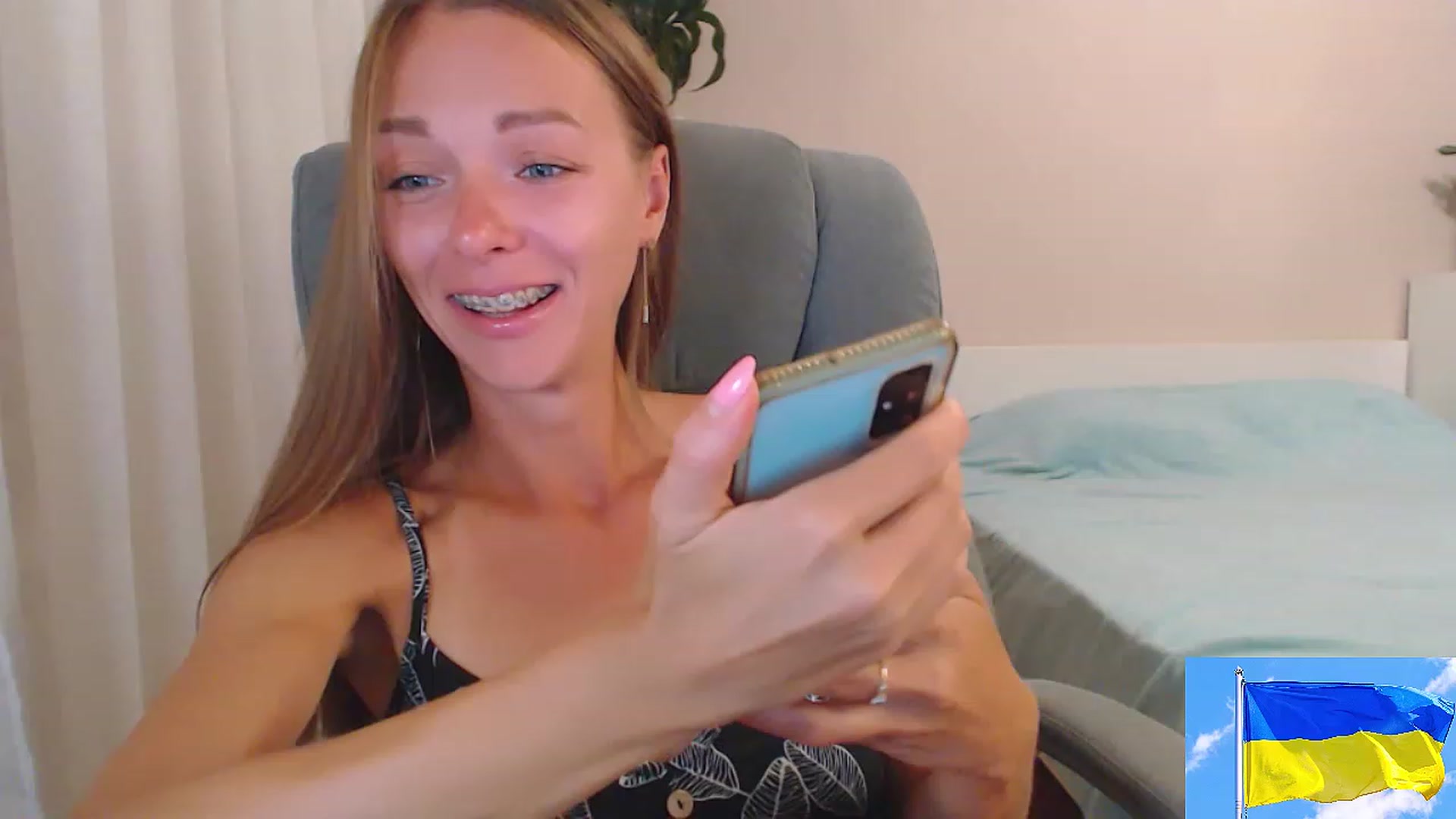 Gallery image thumbnail from Divine_Phenix's myfreecams stream on, 08/16/2023, 20:04 image 1 of 20