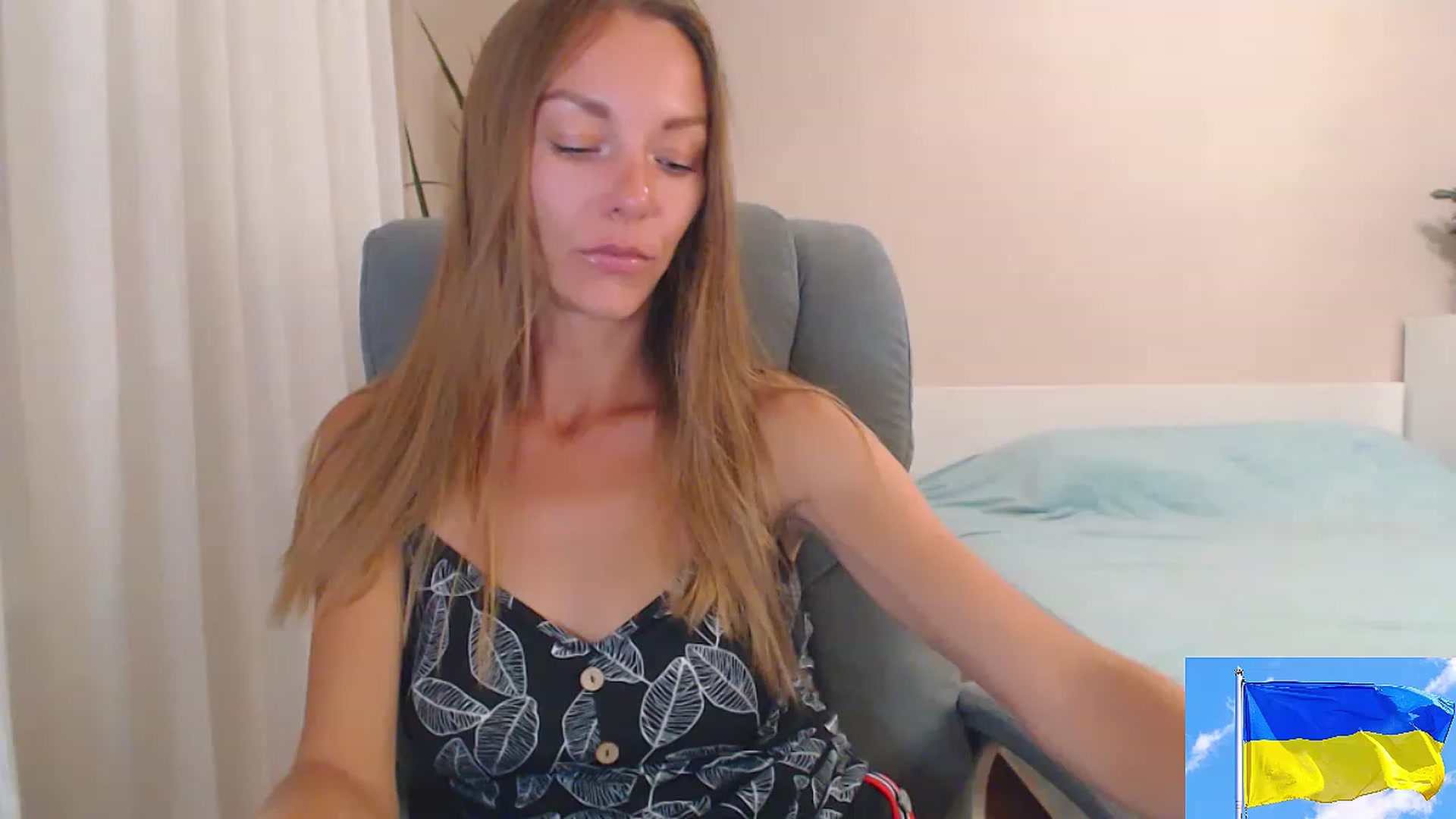 Gallery image thumbnail from Divine_Phenix's myfreecams stream on, 08/16/2023, 20:04 image 14 of 20