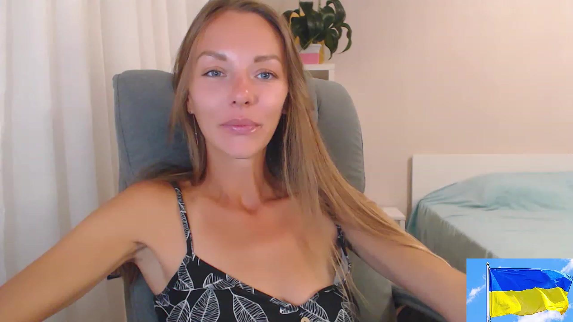 Gallery image thumbnail from Divine_Phenix's myfreecams stream on, 08/16/2023, 20:39 image 17 of 20