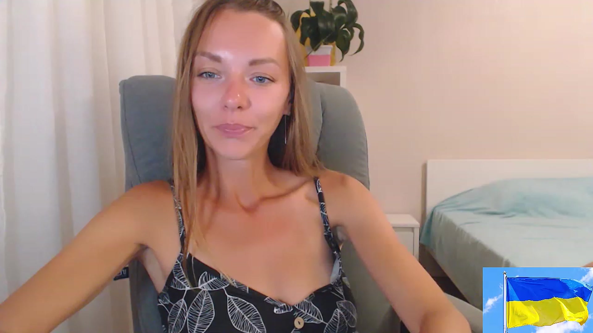 Gallery image thumbnail from Divine_Phenix's myfreecams stream on, 08/16/2023, 20:39 image 14 of 20