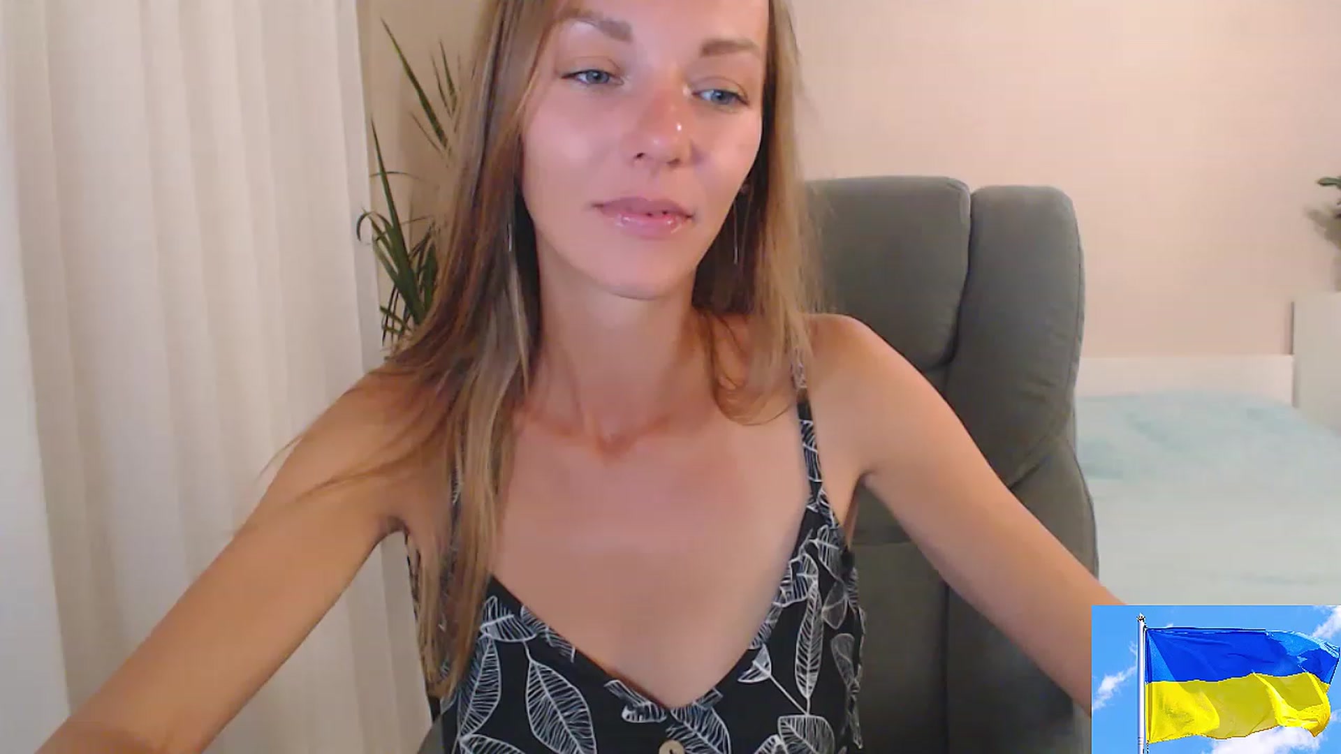 Gallery image thumbnail from Divine_Phenix's myfreecams stream on, 08/16/2023, 20:39 image 7 of 20